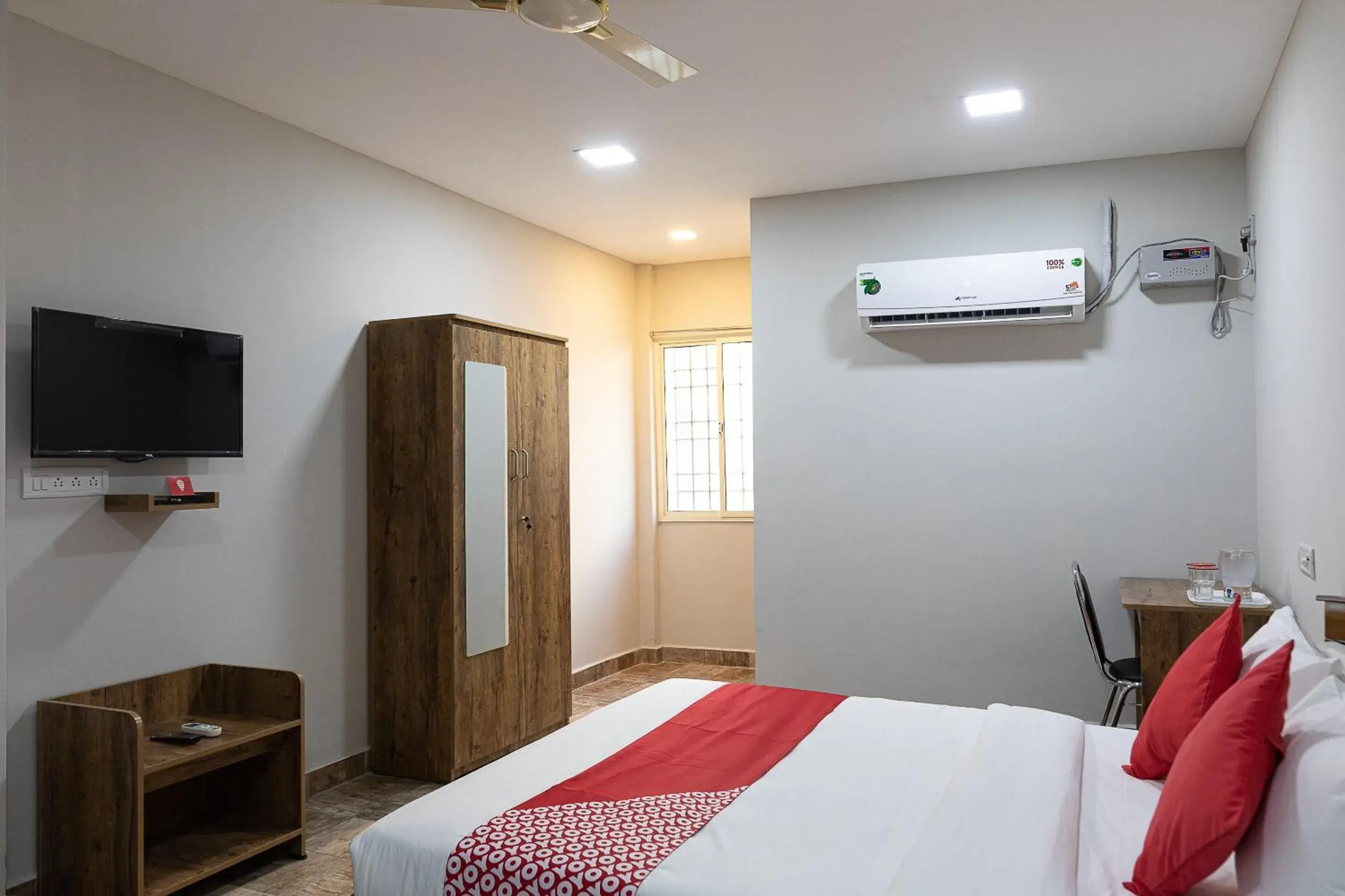 Lobby or reception, Bed in Hotel O Nestle inn Lobby or reception, Bed in Hotel O Nestle inn