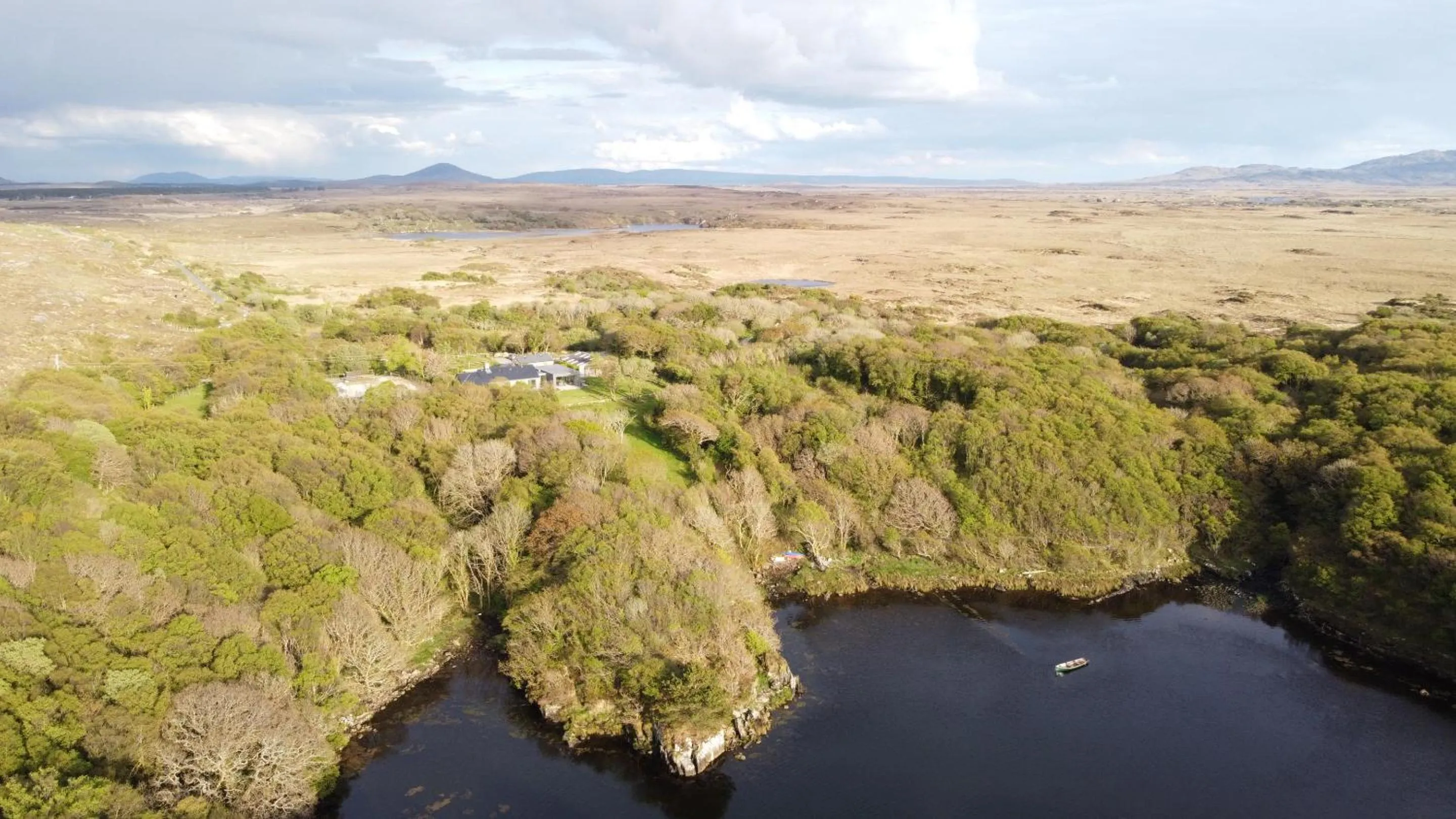Property building in Fernwood