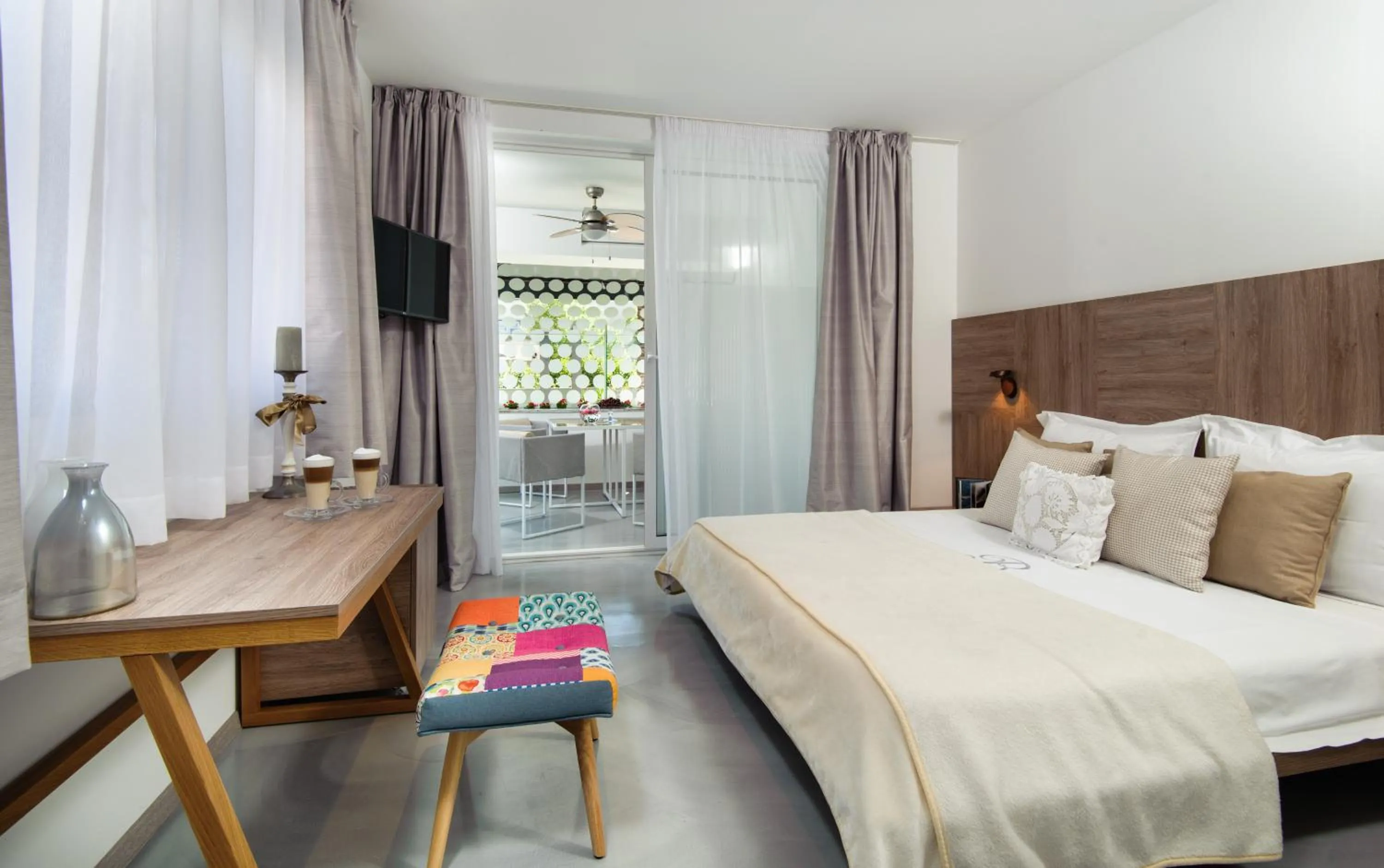 Bed in Boban Luxury Suites