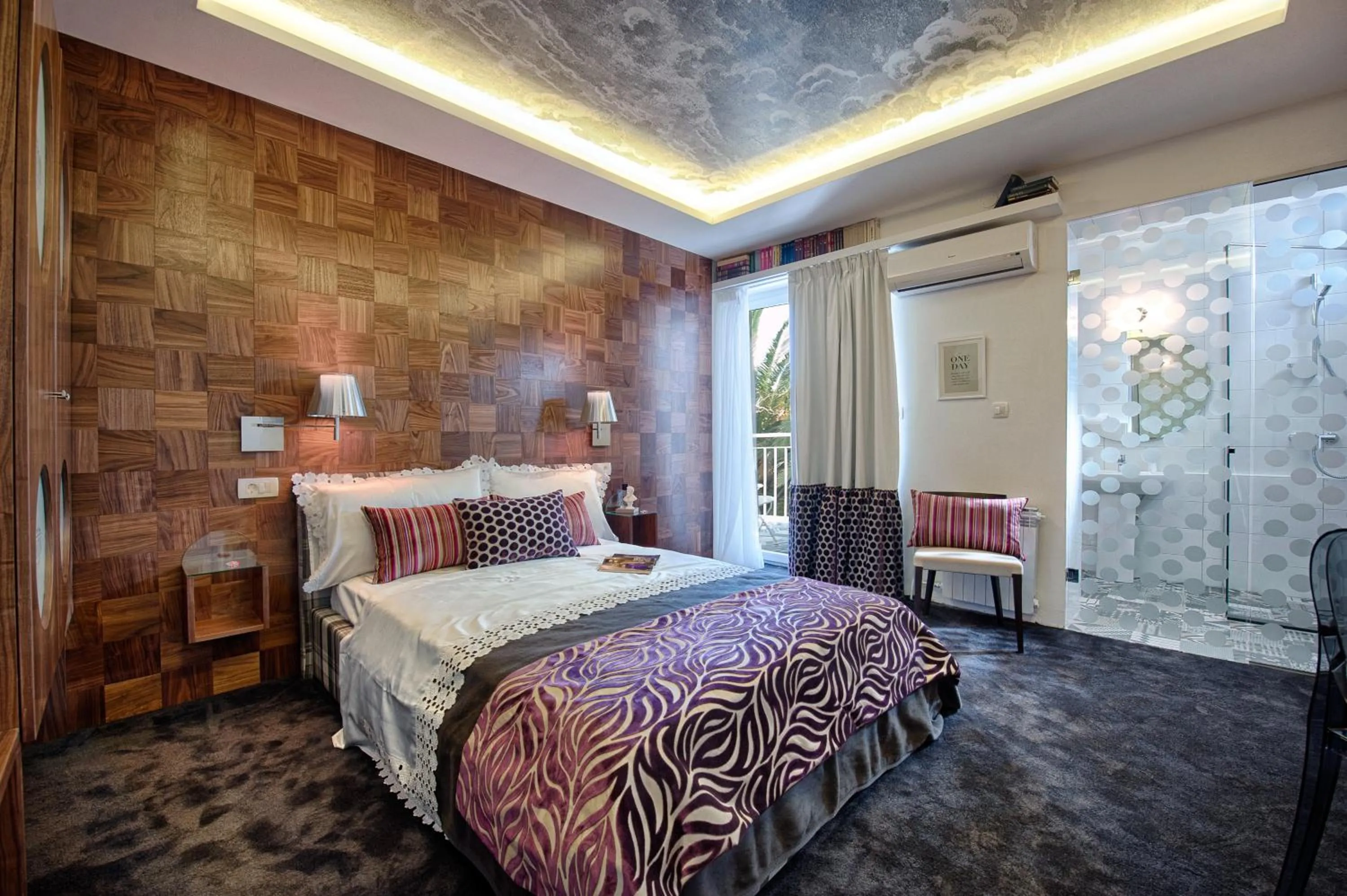 Bed in Boban Luxury Suites