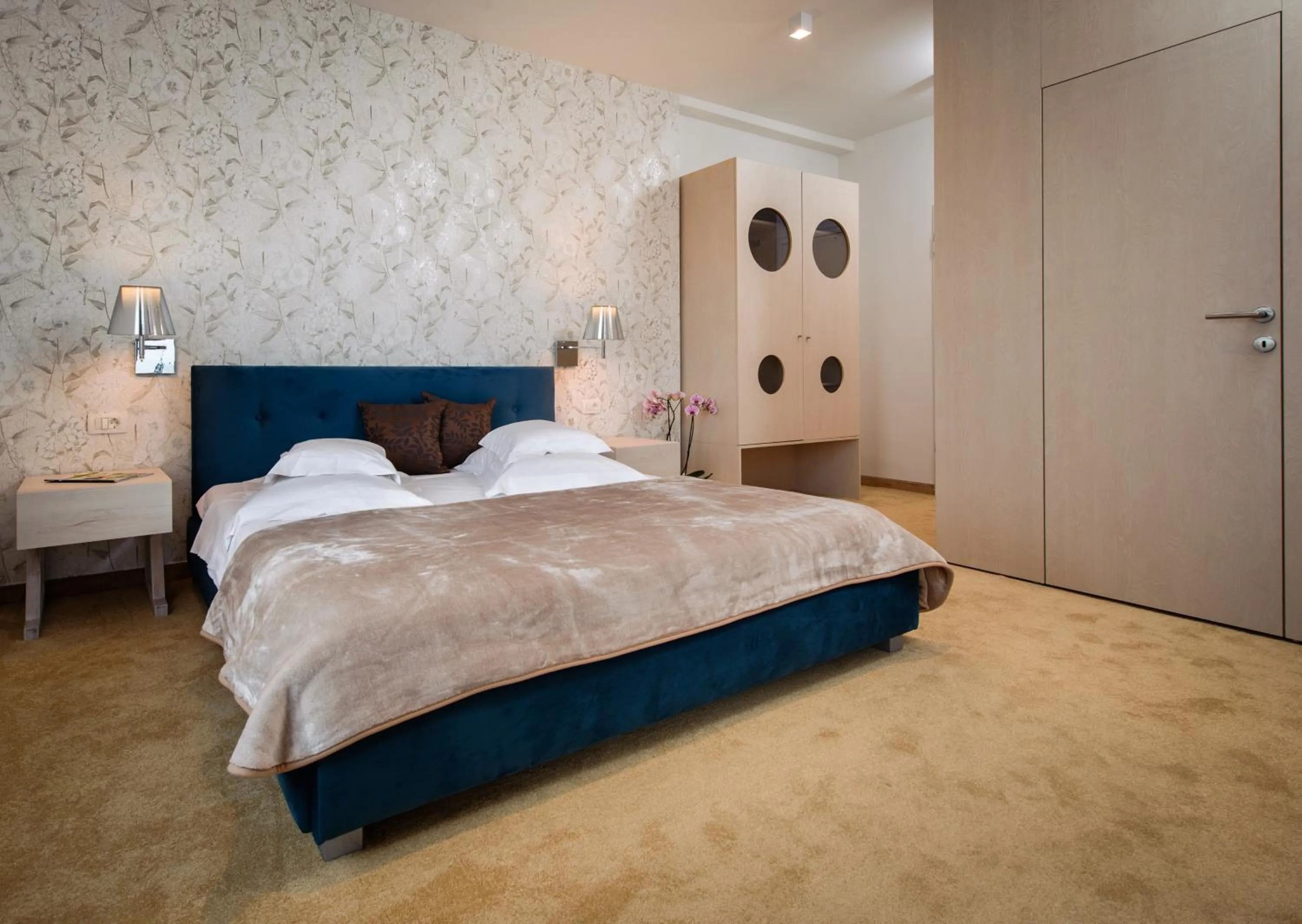 Bed in Boban Luxury Suites