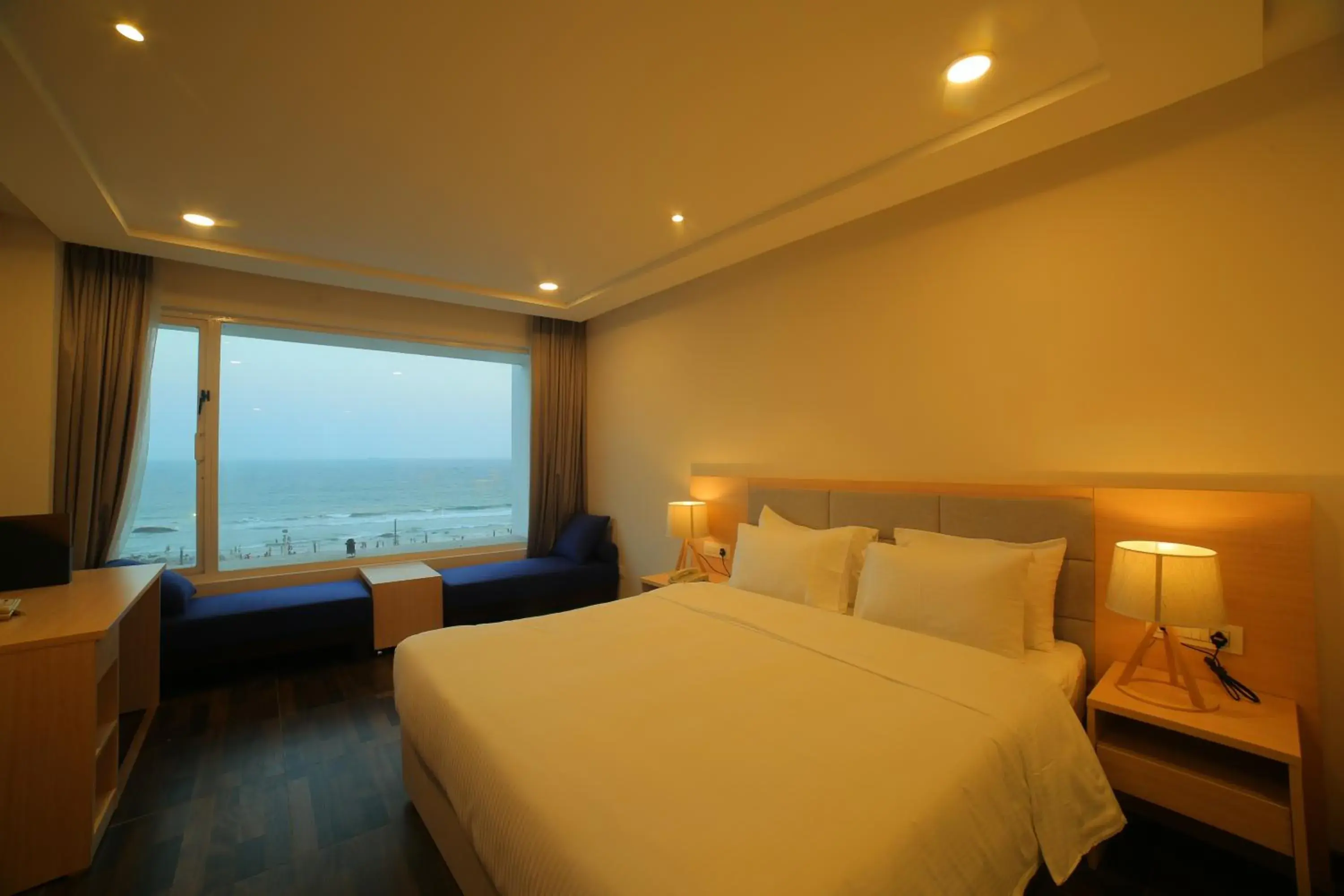 Photo of the whole room, Bed in Bay View Hotel Vizag Photo of the whole room, Bed in Bay View Hotel Vizag