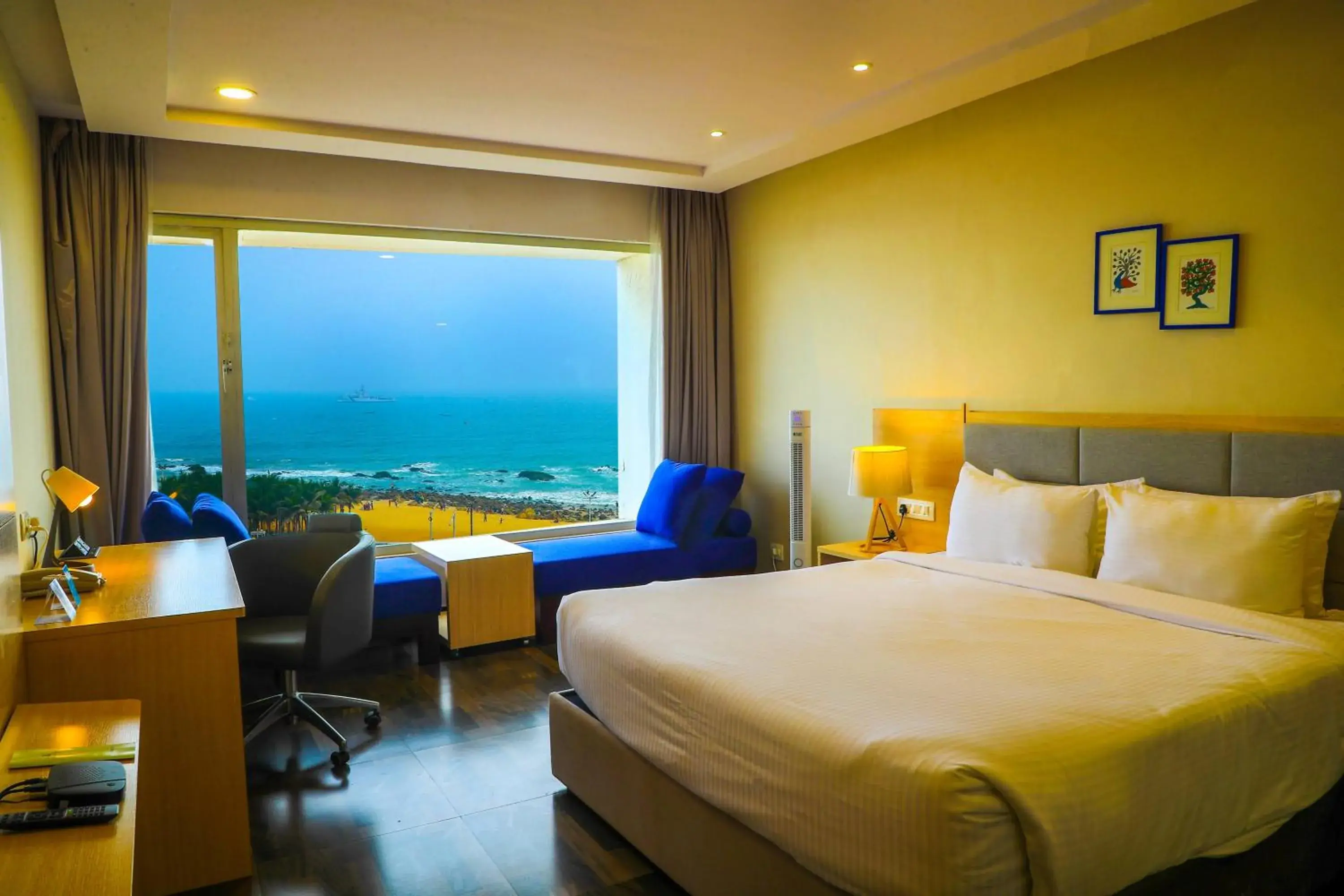 Photo of the whole room, Bed in Bay View Hotel Vizag Photo of the whole room, Bed in Bay View Hotel Vizag