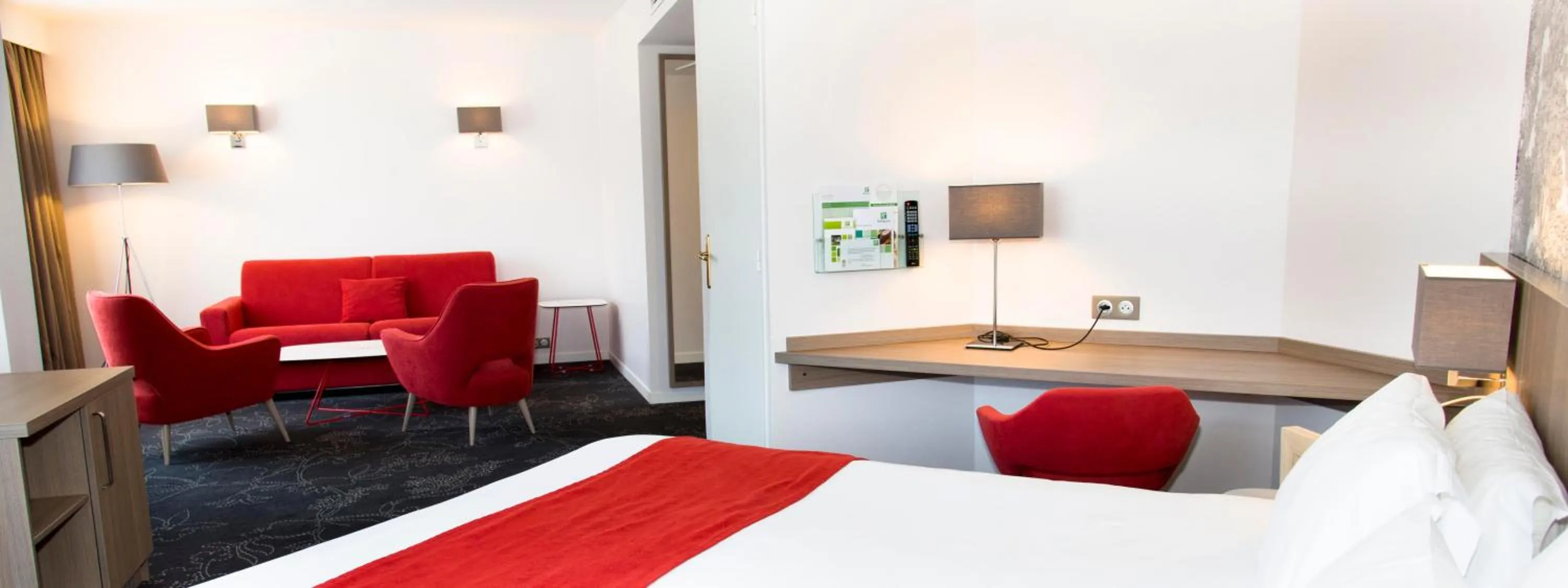Bedroom, Bed in Holiday Inn Calais Coquelles by IHG