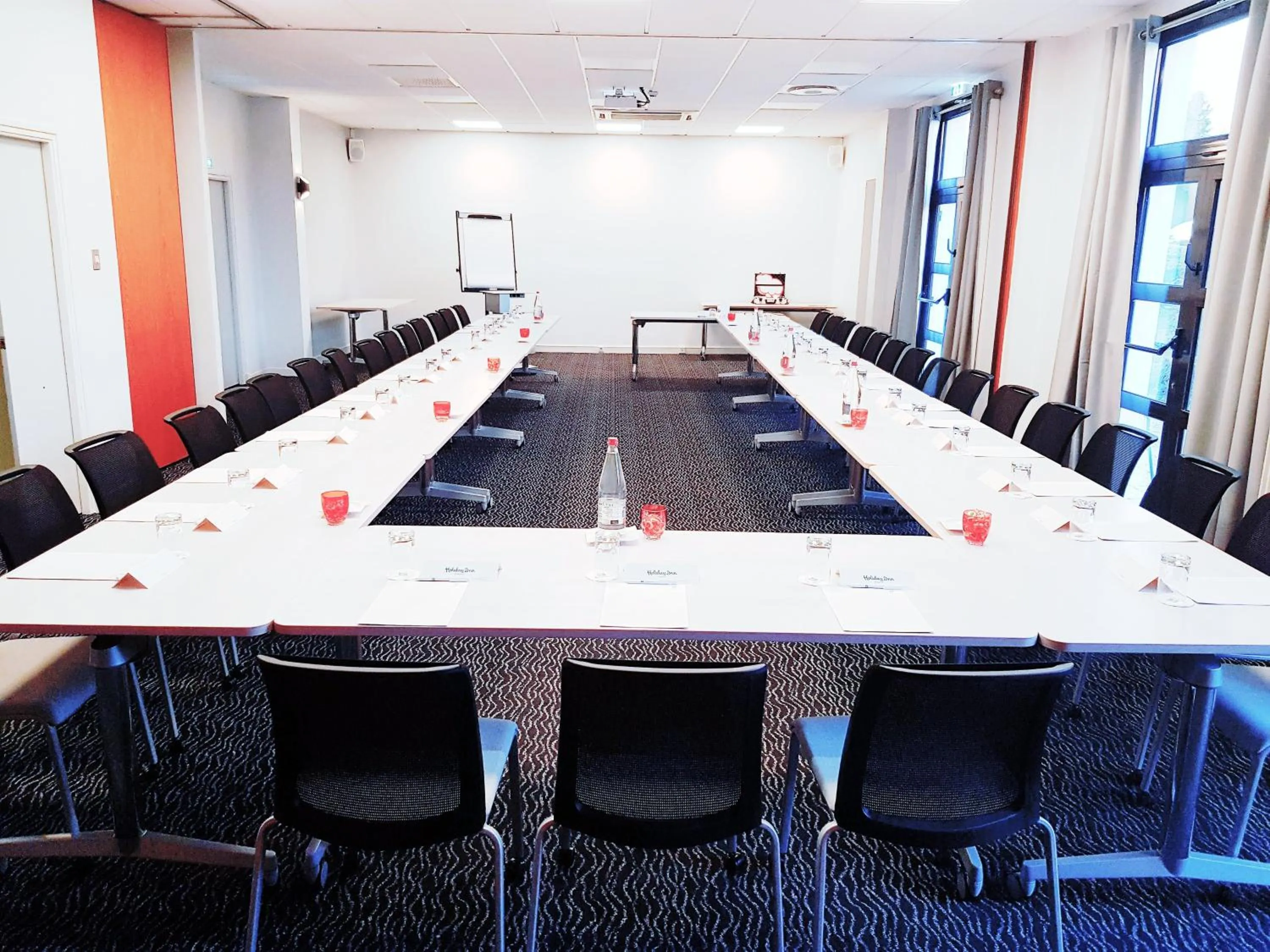 Meeting/conference room in Holiday Inn Calais Coquelles by IHG