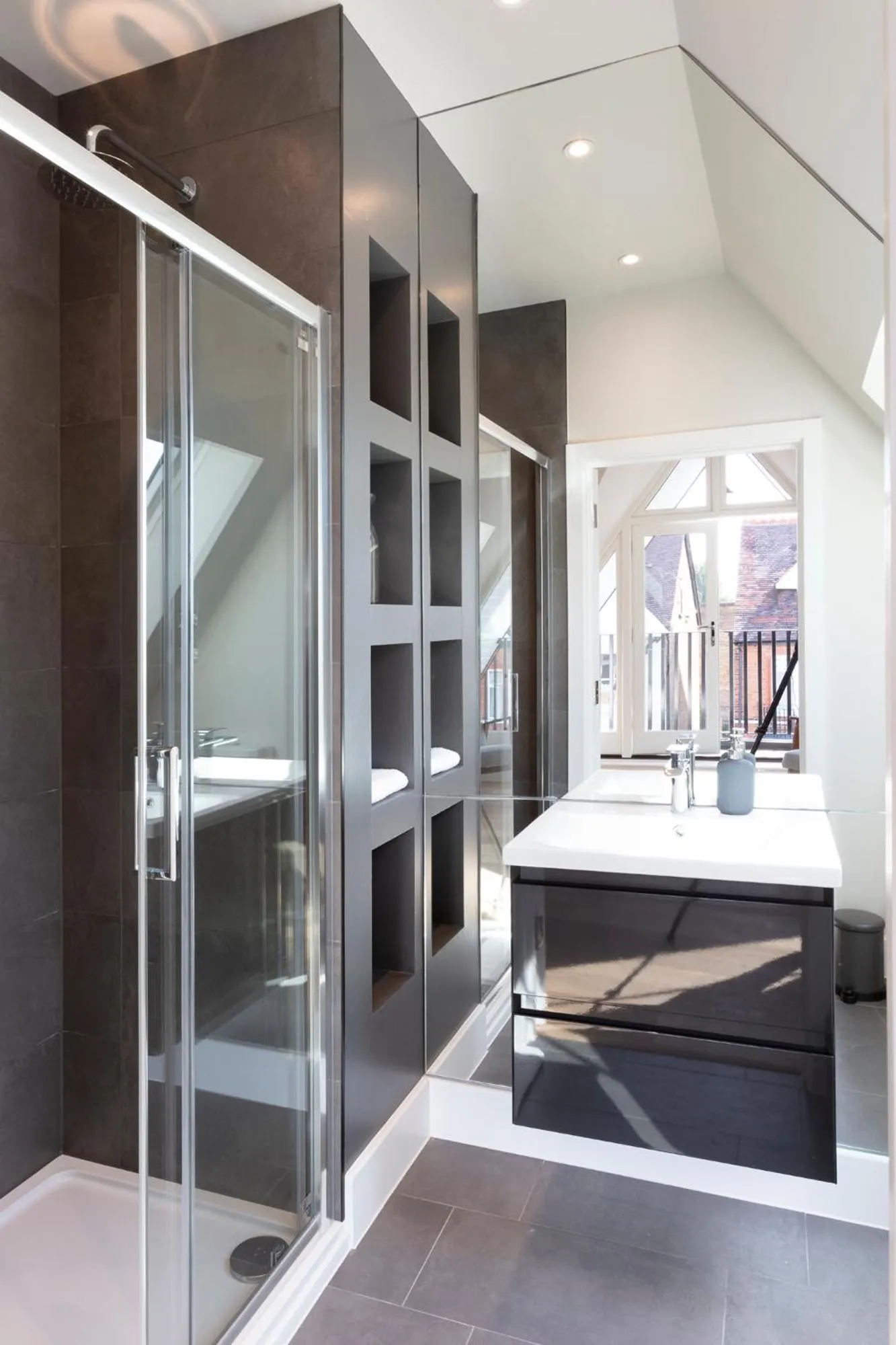 Hampden Apartments - The Richard