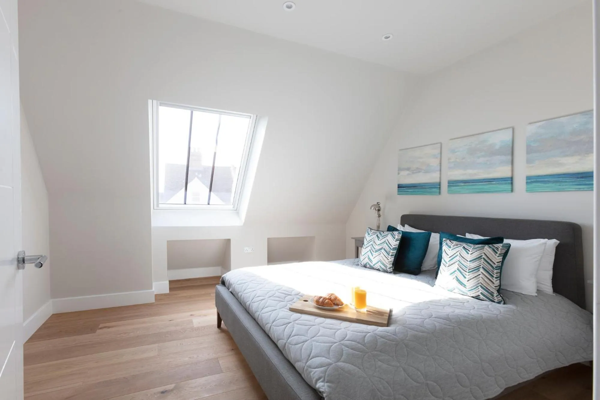 Bed in Hampden Apartments - The Richard