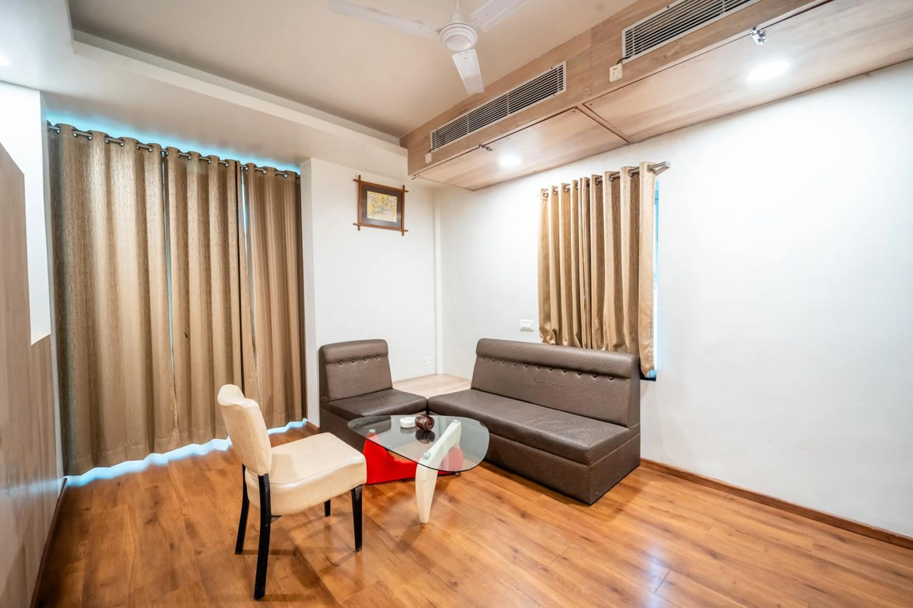 Bedroom in Treebo Kamal Regency