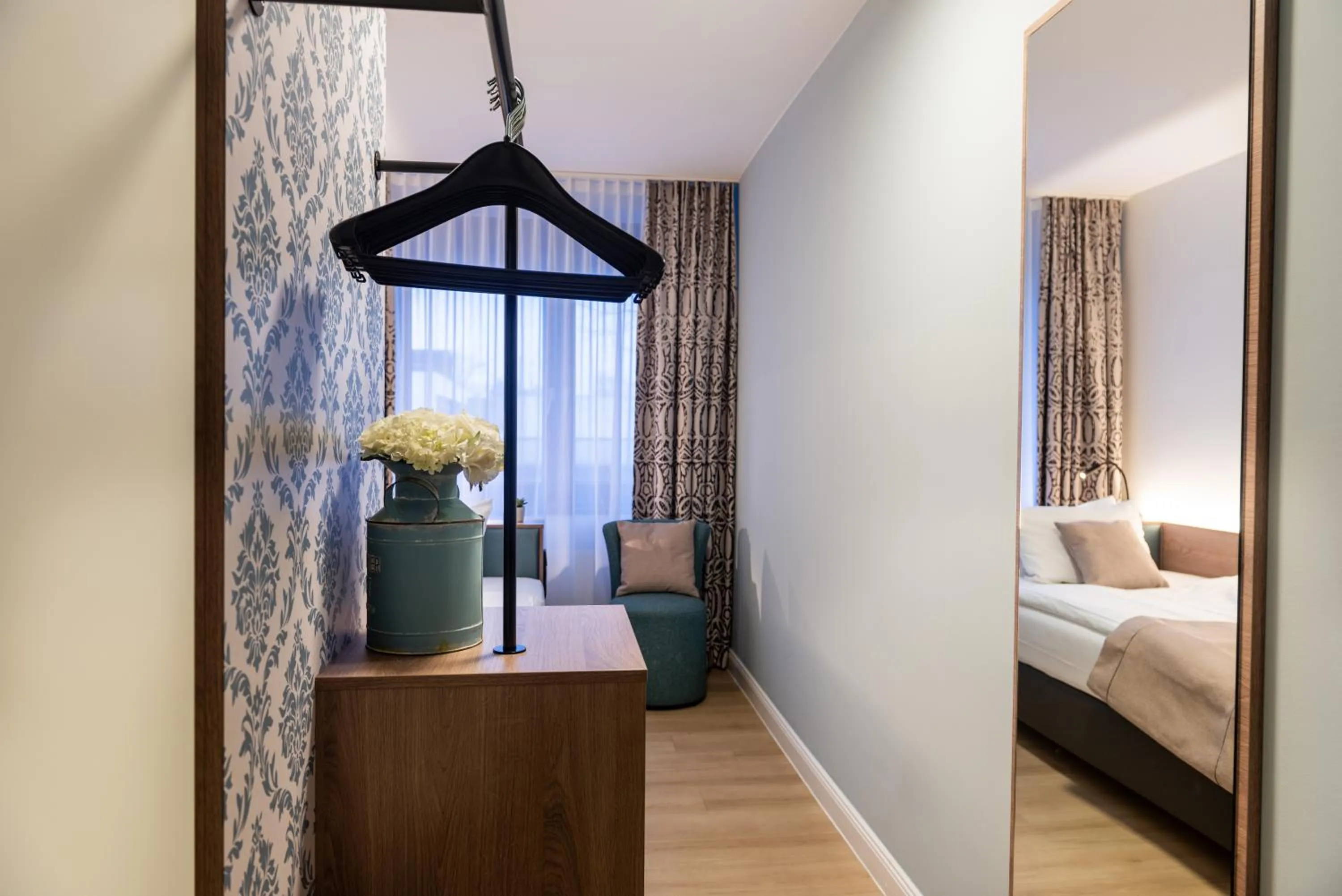 Bed in Garner Hotel Hamburg Nord by IHG