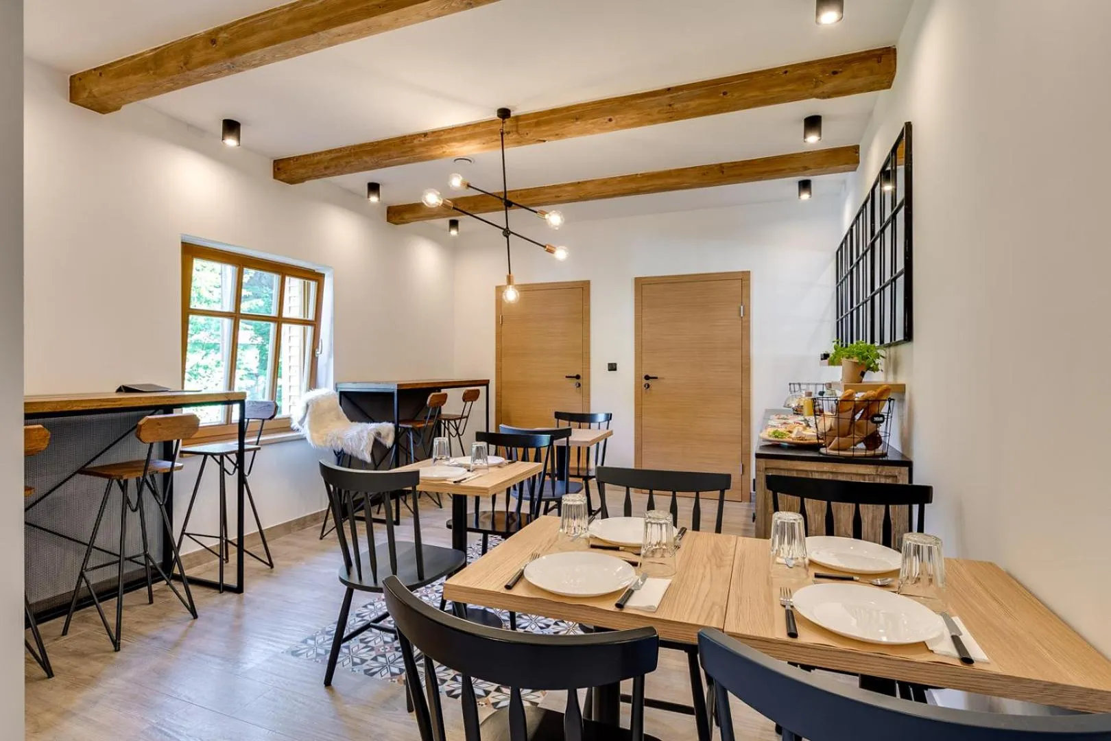 Dining area in Biała Owieczka B&B Szczyrk