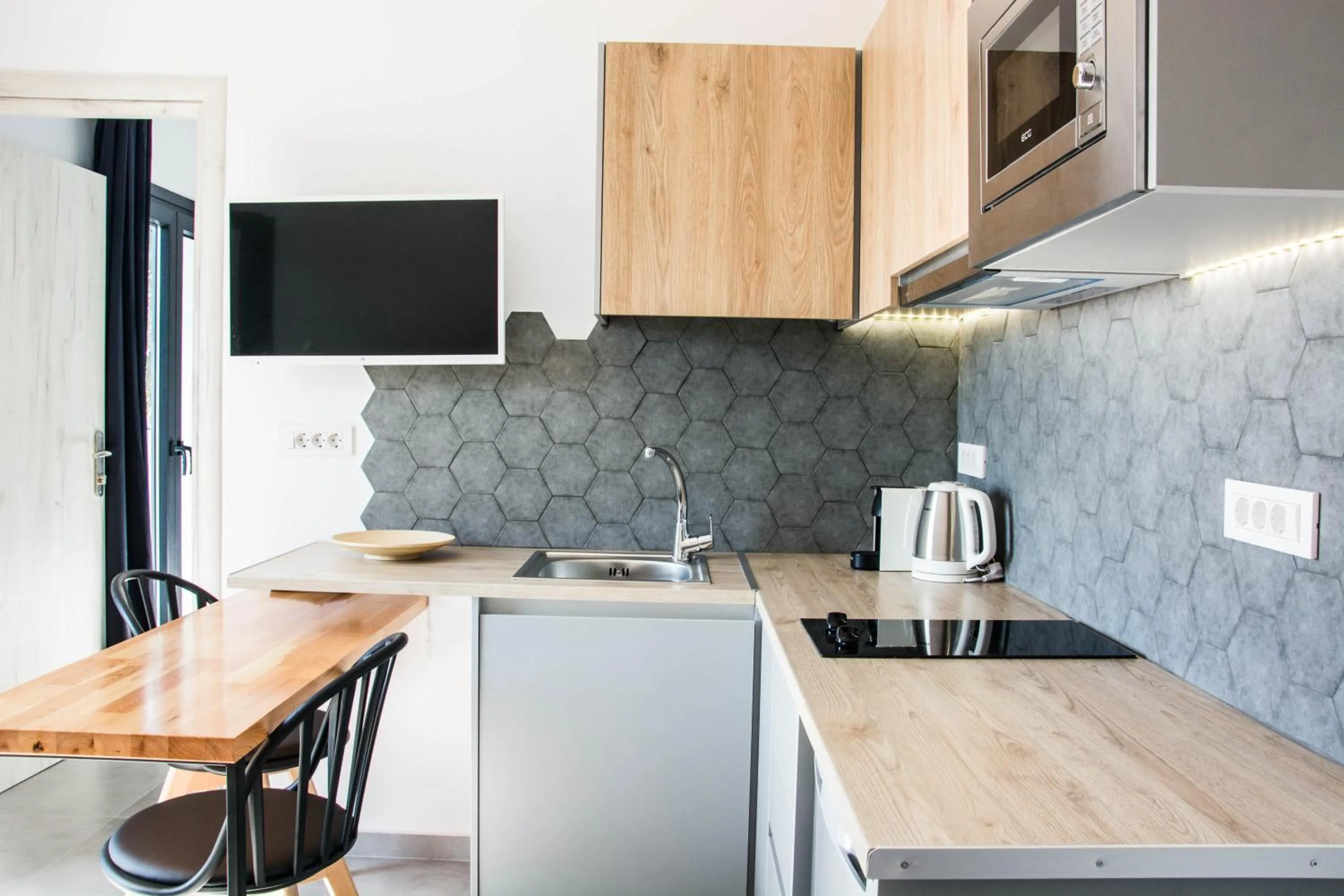 Kitchen or kitchenette in Dragonfly Villas