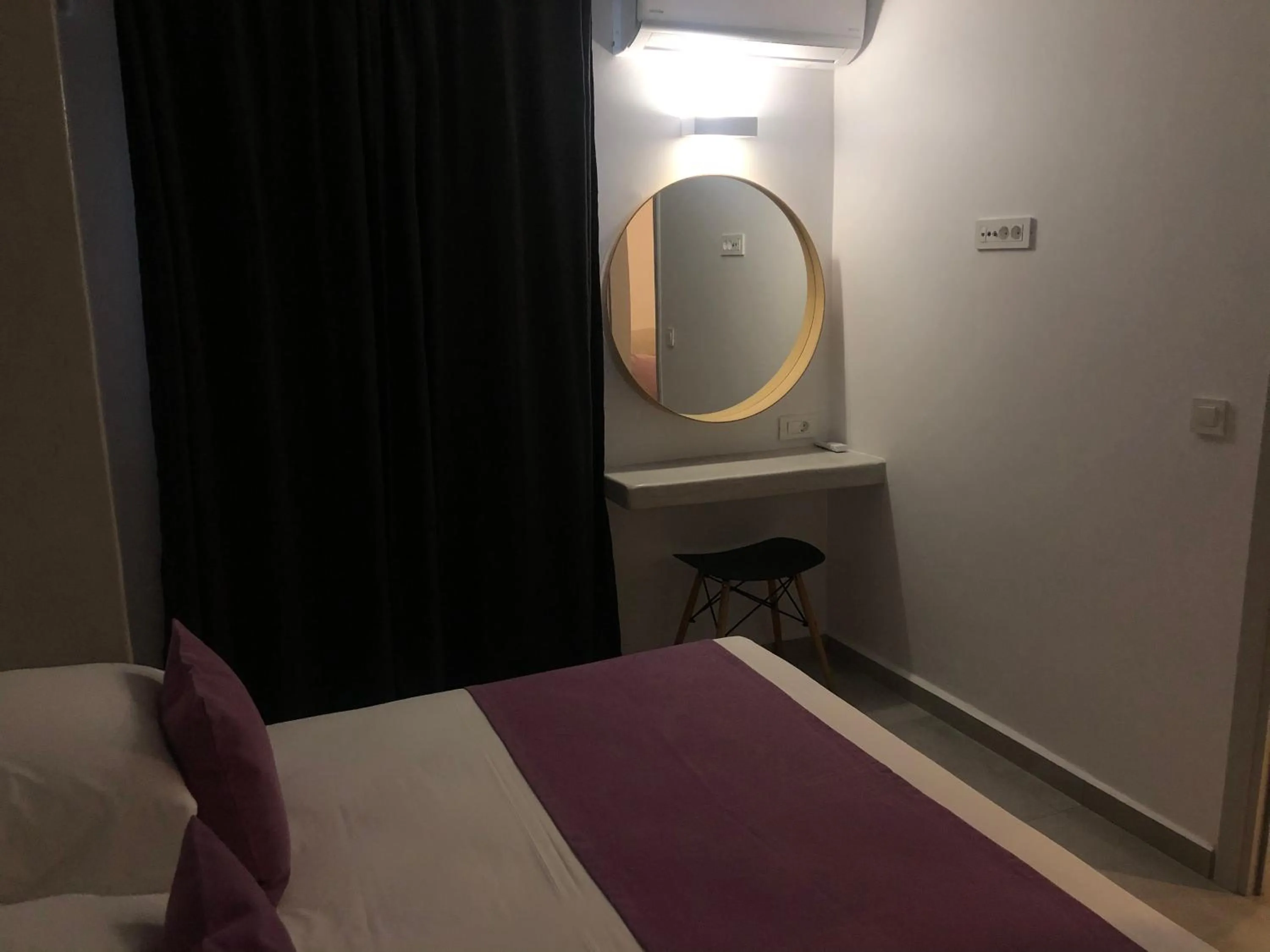 Bedroom, Bed in Dragonfly Villas