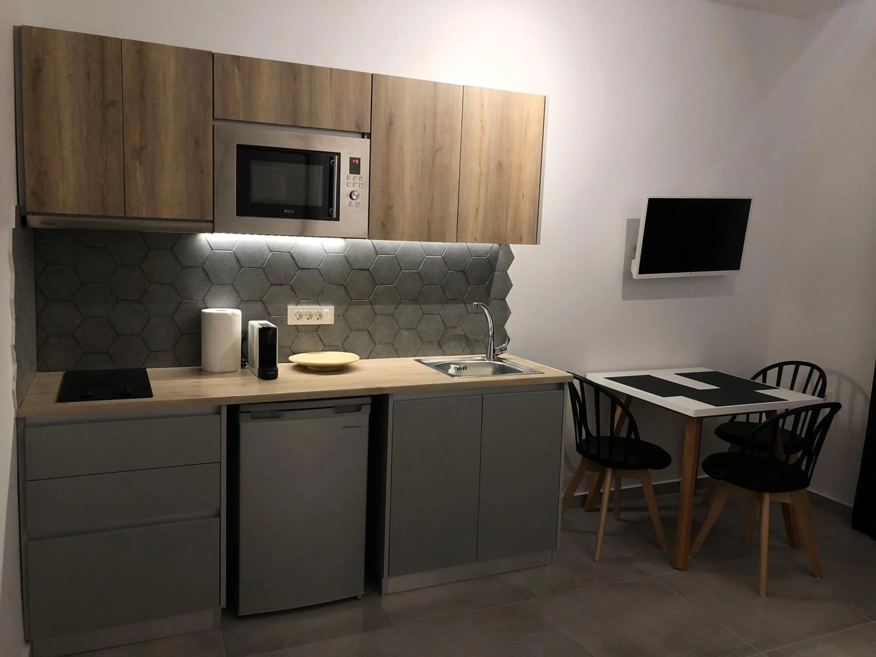 Kitchen or kitchenette in Dragonfly Villas