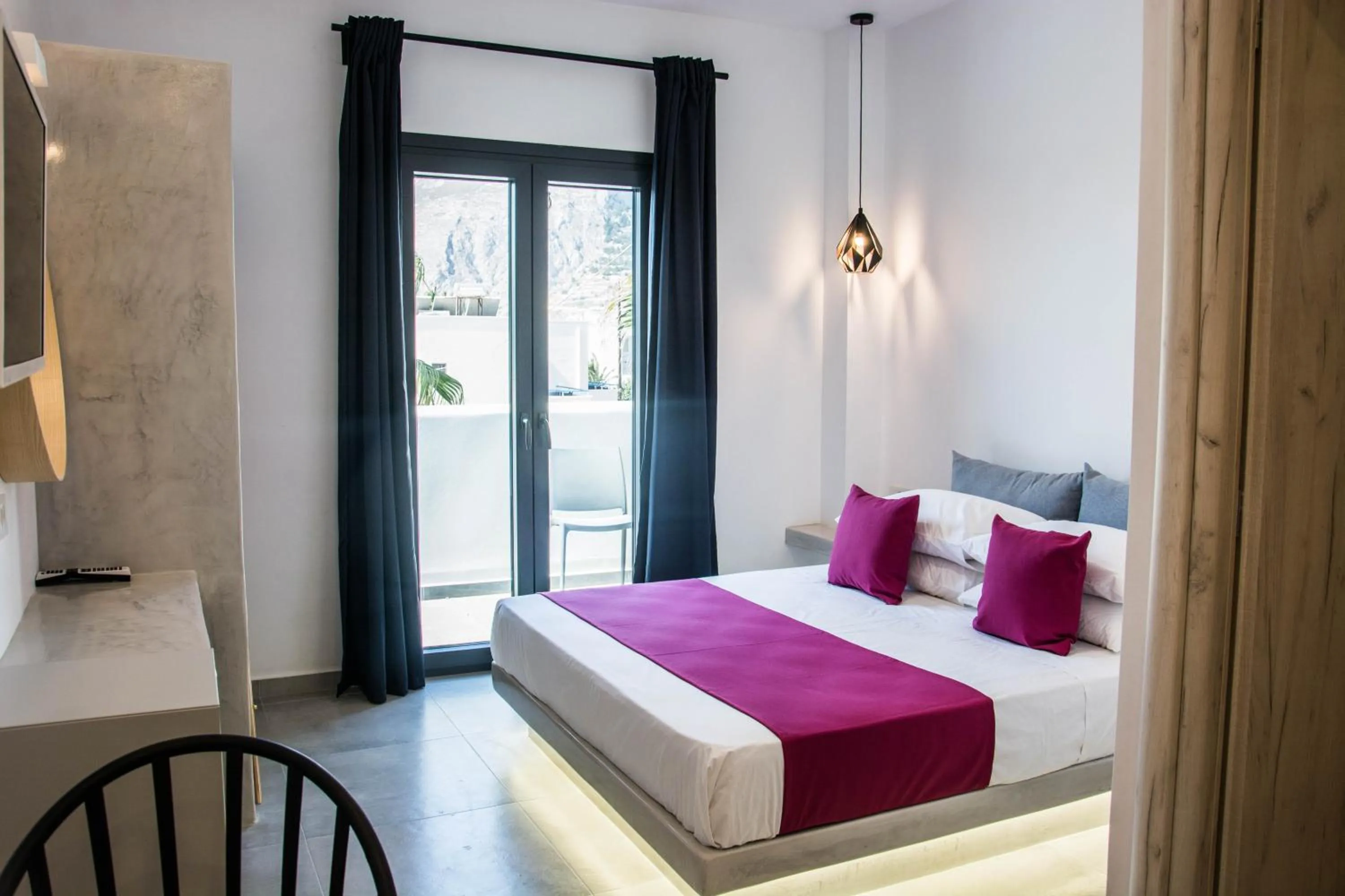 Bed in Dragonfly Villas