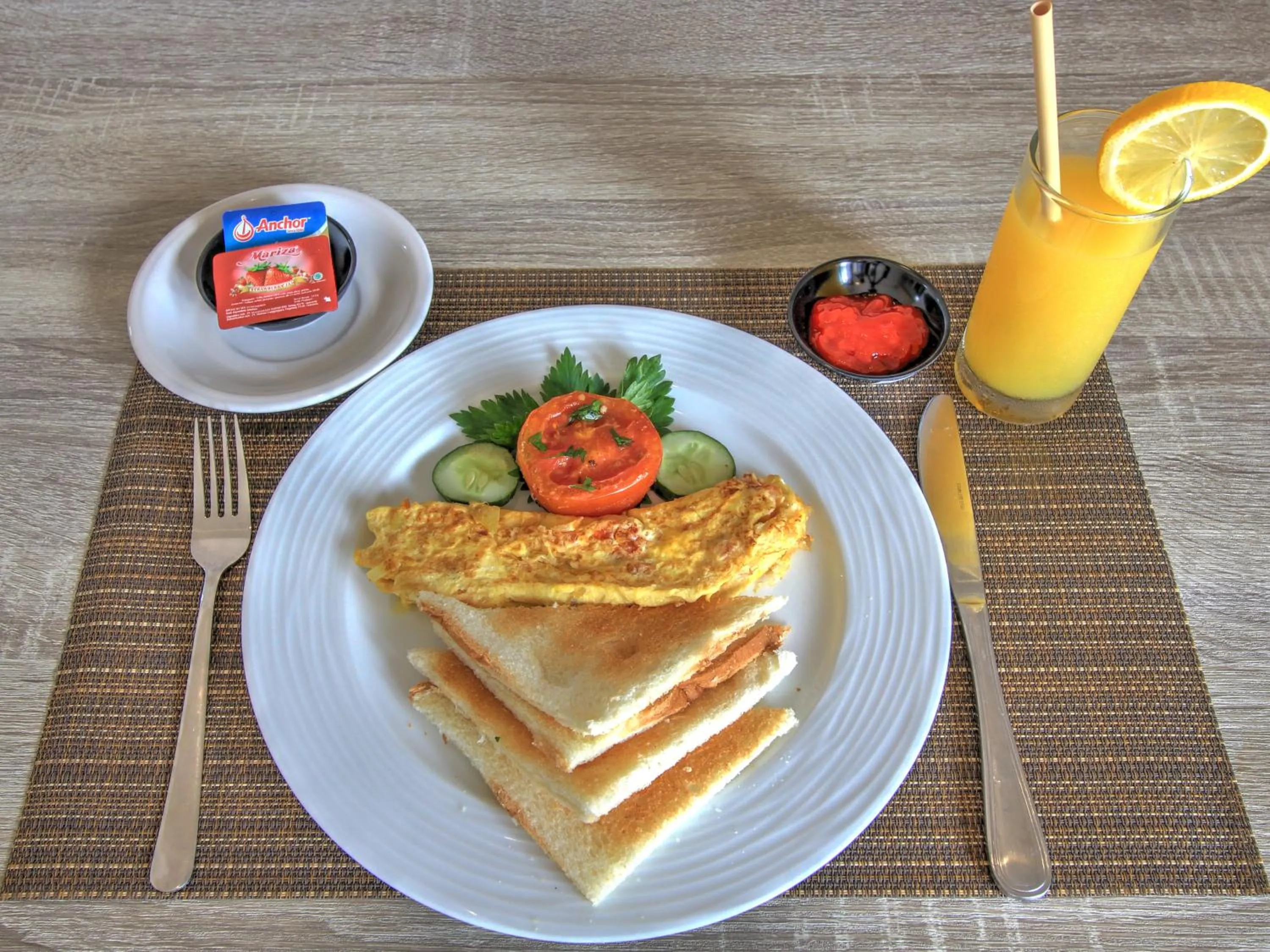 Breakfast in JnJ Guest House