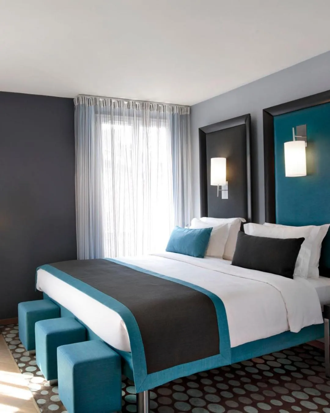 Bed in Hôtel Bassano