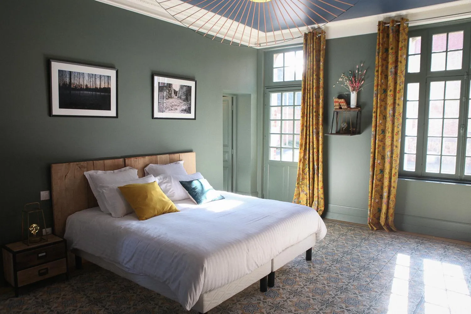 Bed in Le manoir des chevaux dorés