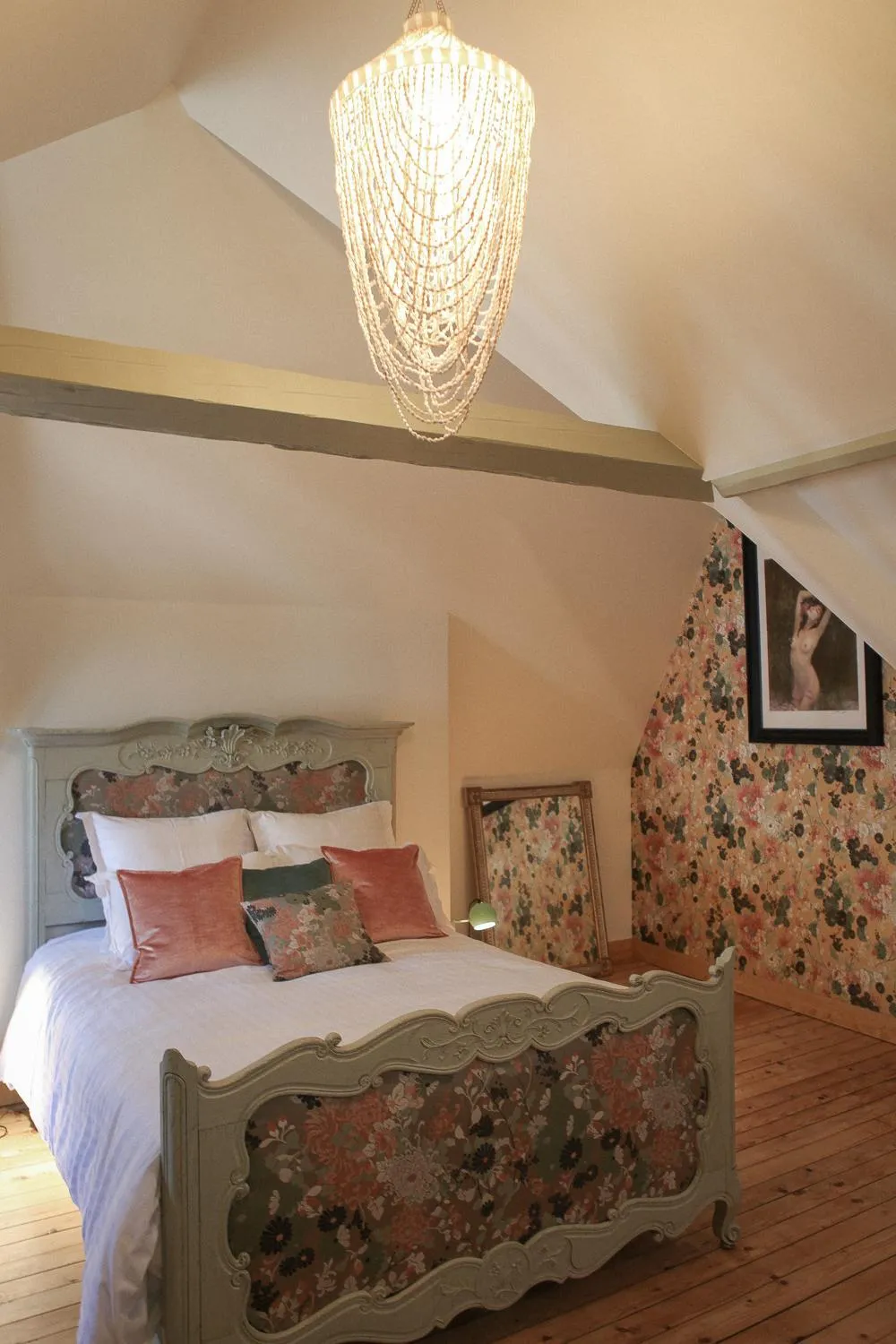 Bed in Le manoir des chevaux dorés