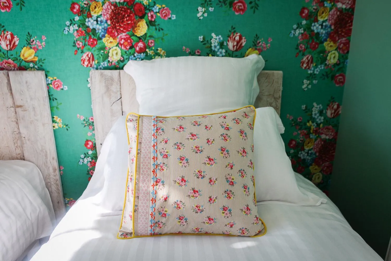 Bed in Le manoir des chevaux dorés