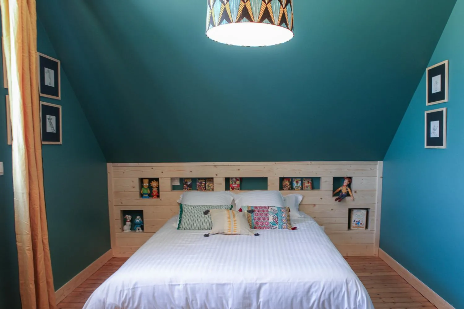 Bed in Le manoir des chevaux dorés