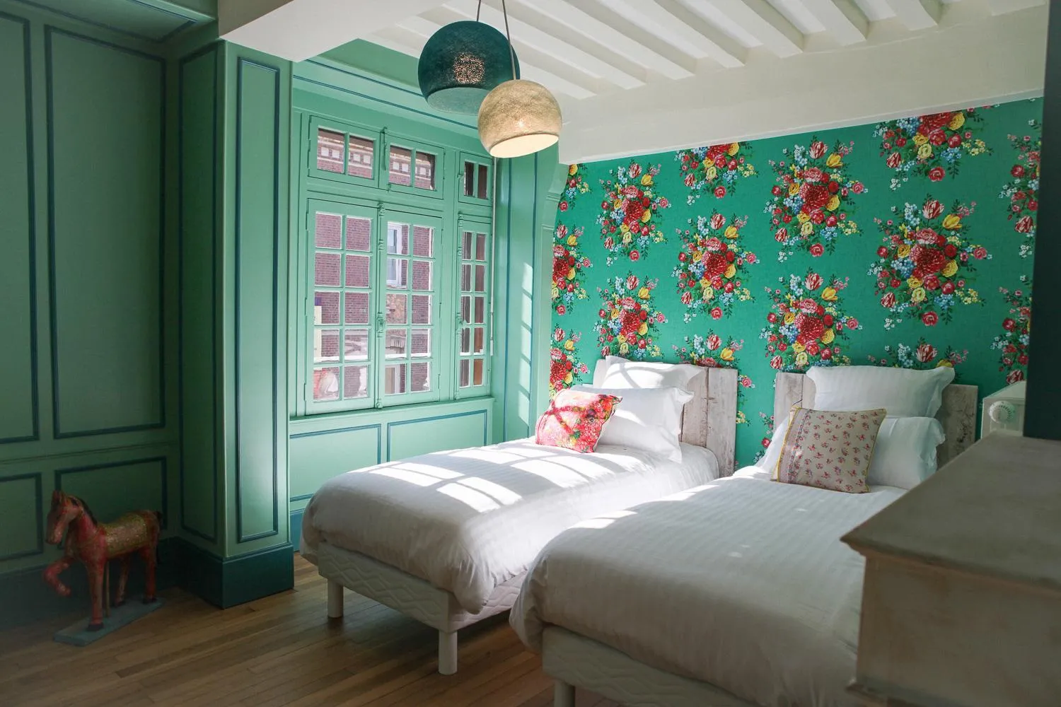 Bed in Le manoir des chevaux dorés