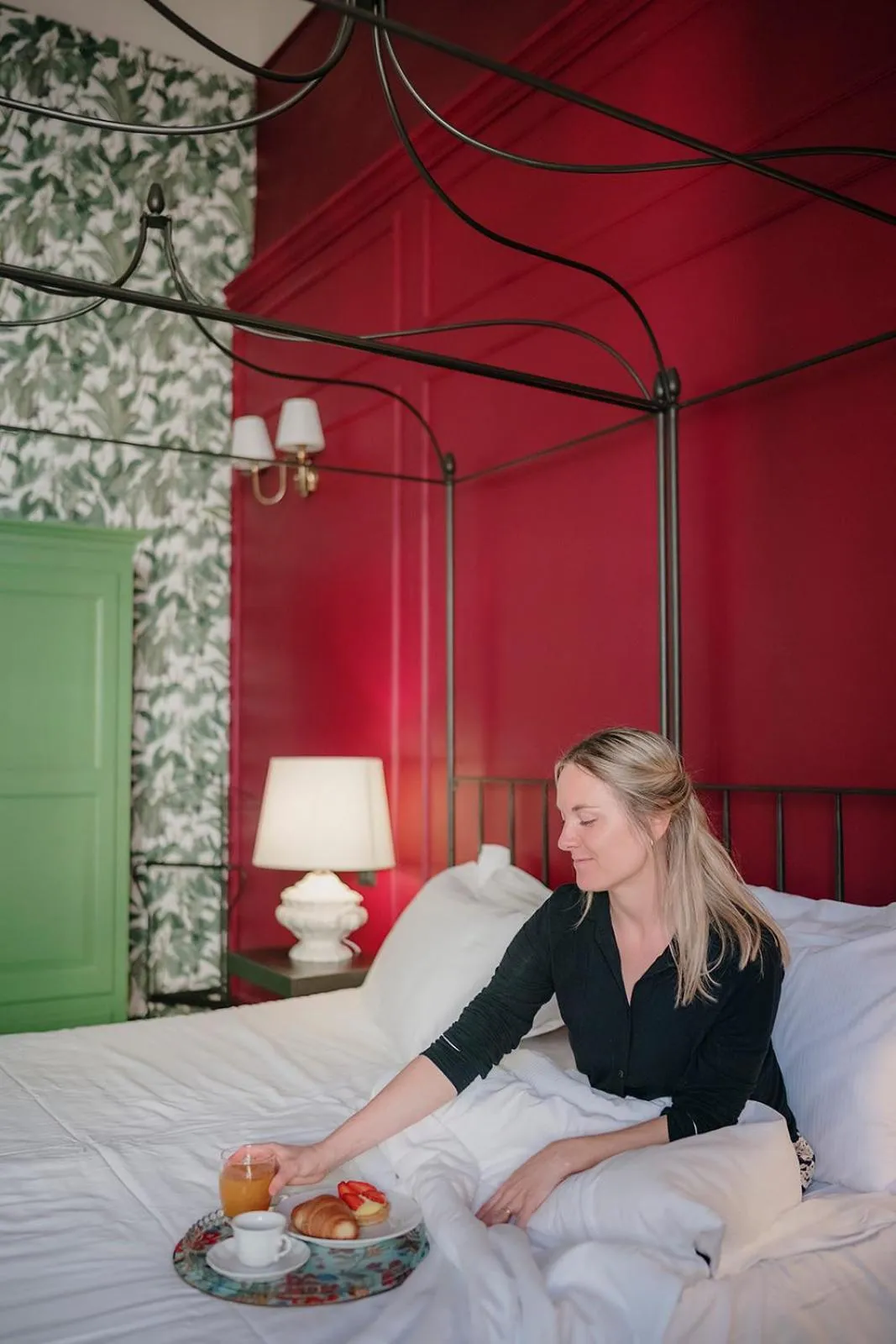 Food and drinks, Bed in Peruzzi Urban Residences