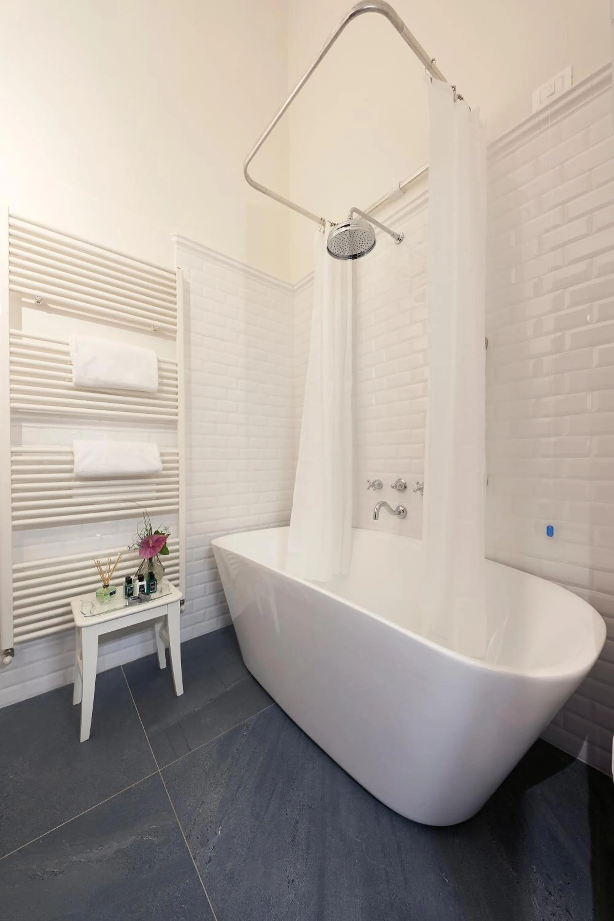 Bathroom in Peruzzi Urban Residences