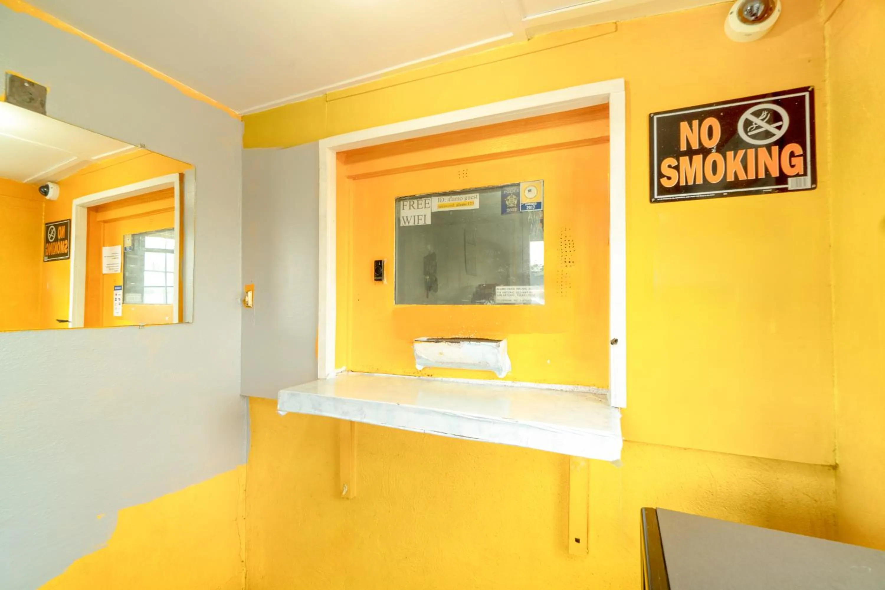 Lobby or reception in Alamo Oasis Inn and Suites By OYO San Antonio