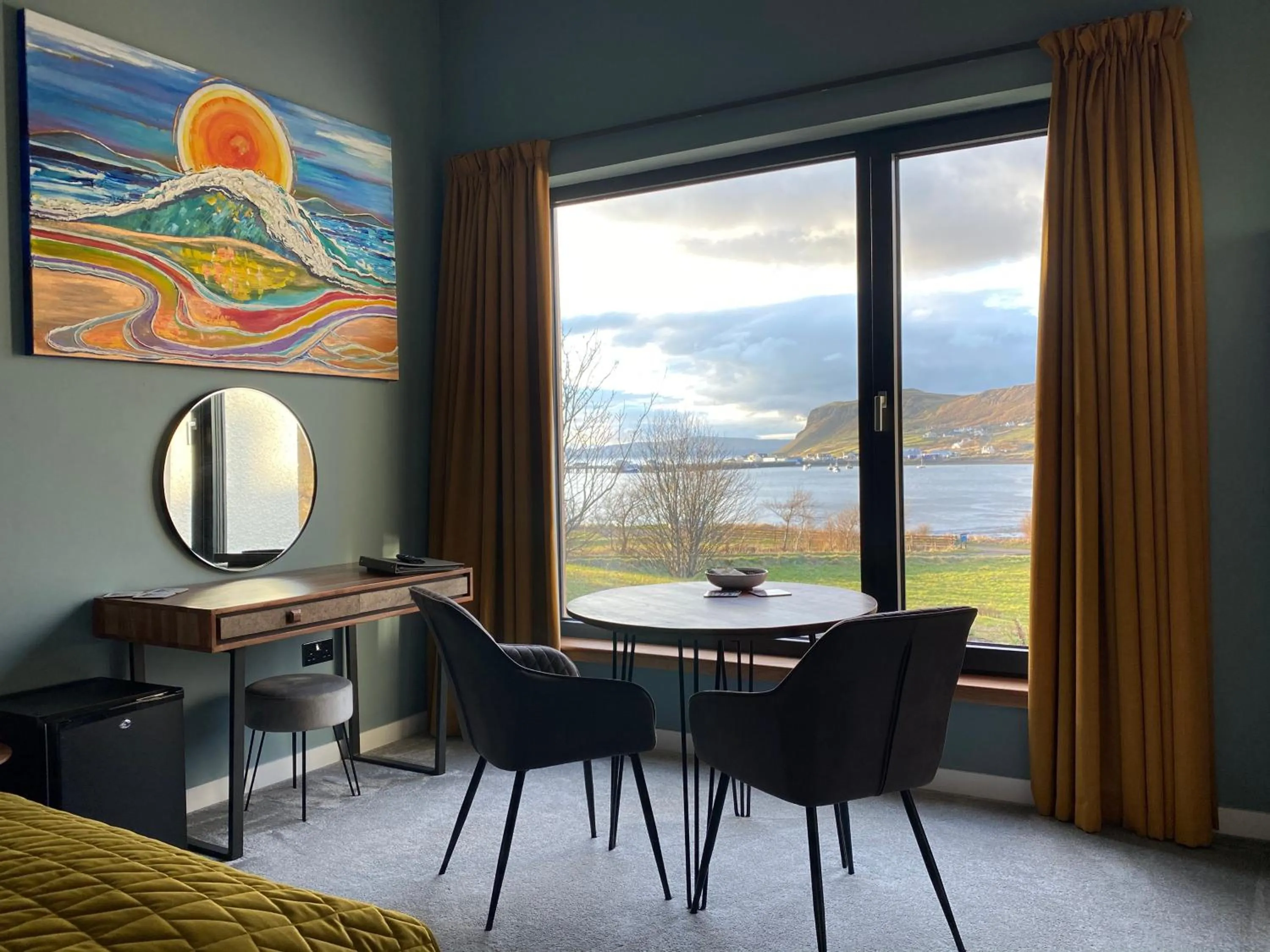Stones Luxury B&B with hot tub and self-contained rooms