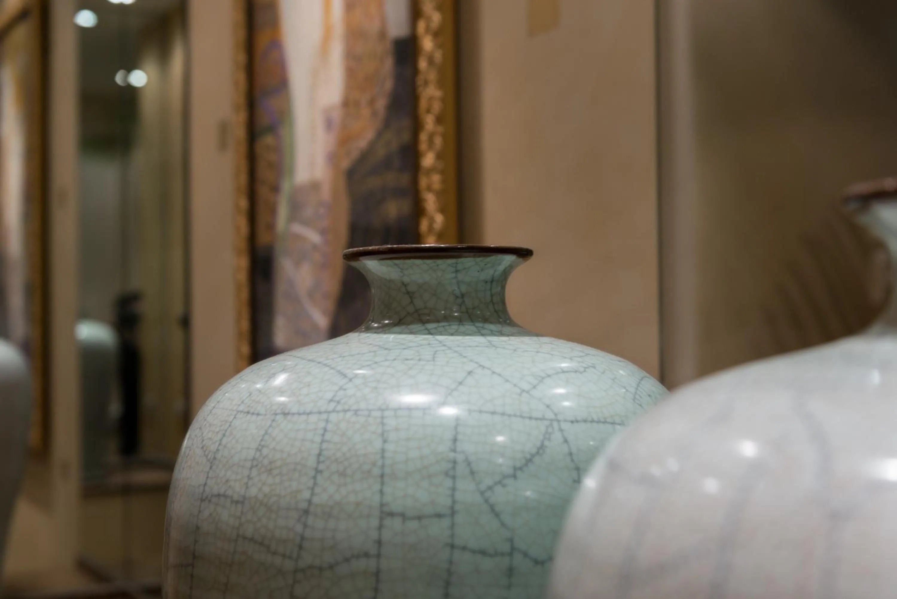 Decorative detail in Neuilly Park Hotel