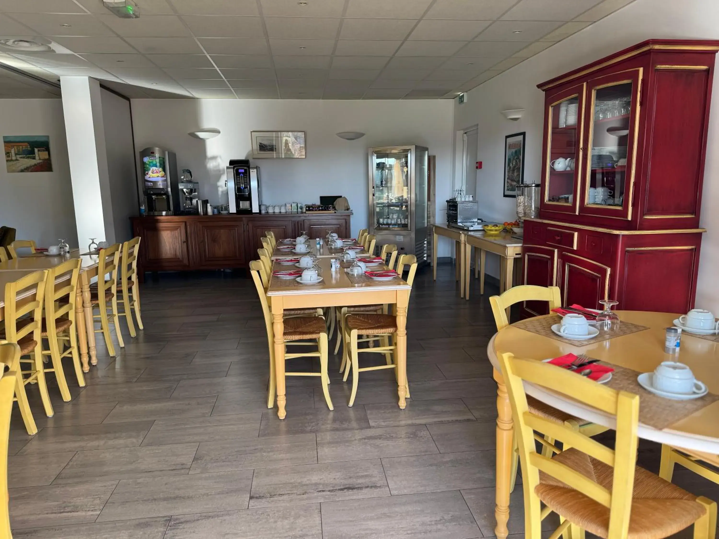 Breakfast in Hotel Terriciaë aux portes de Maussane les Alpilles Breakfast in Hotel Terriciaë aux portes de Maussane les Alpilles