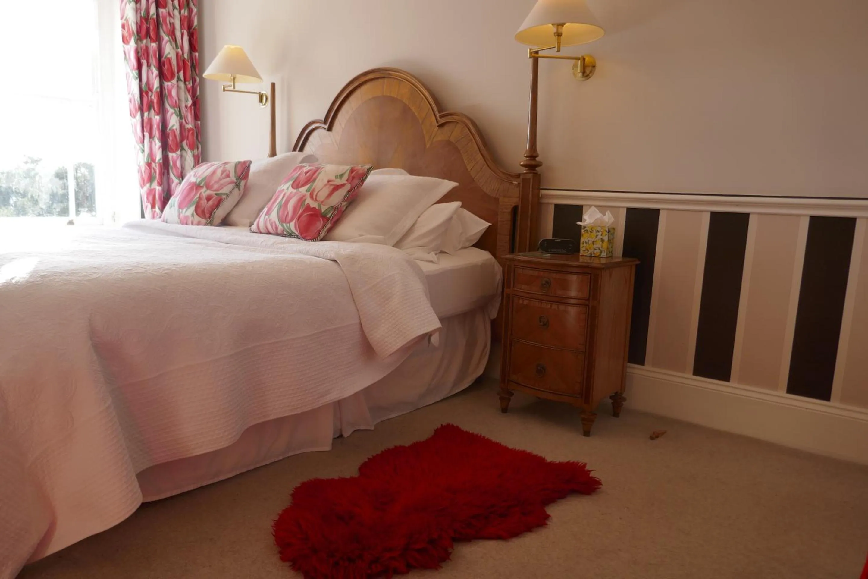 Bedroom, Bed in Kerrington House