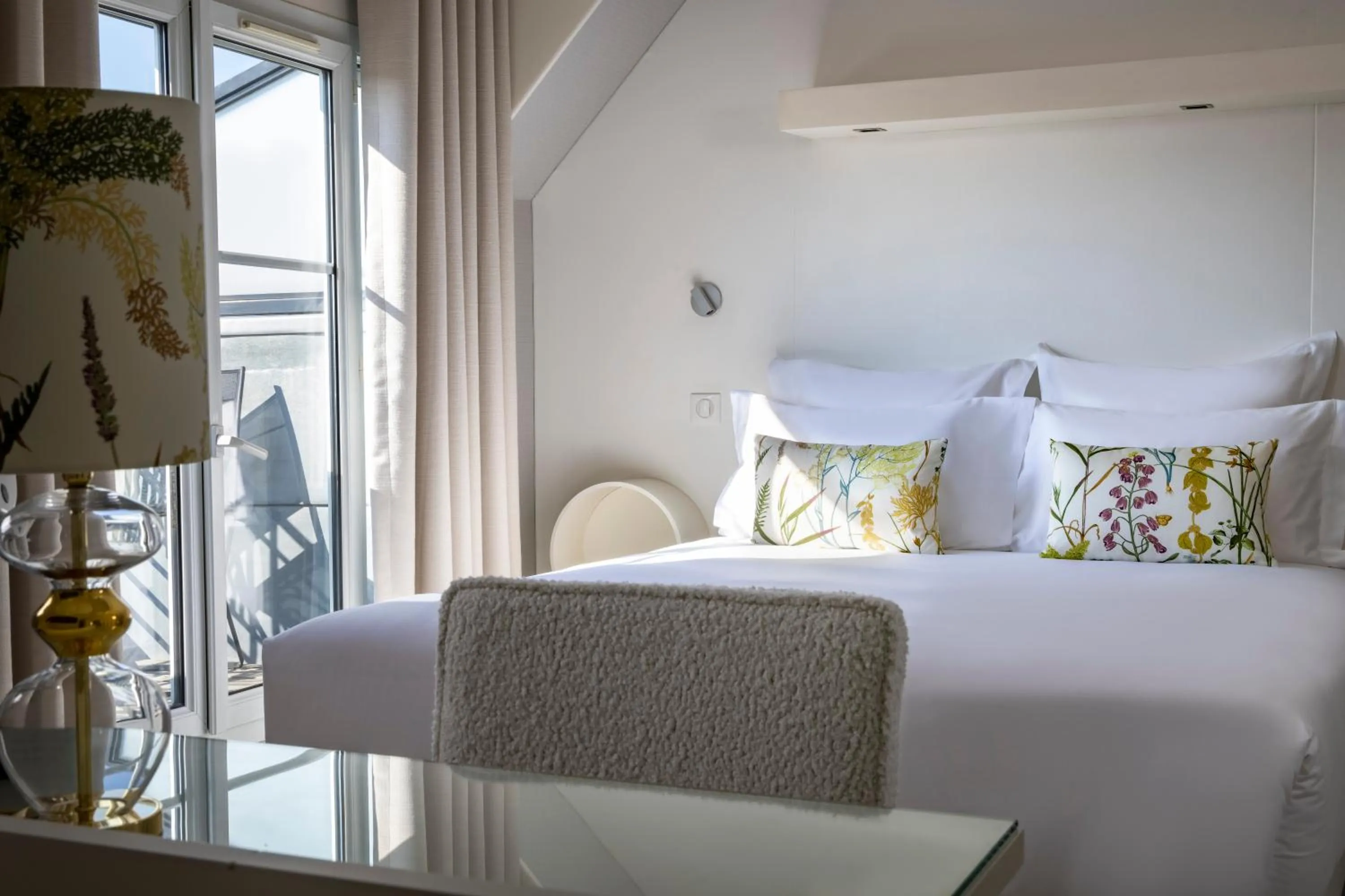 Bed in Hôtel de Banville