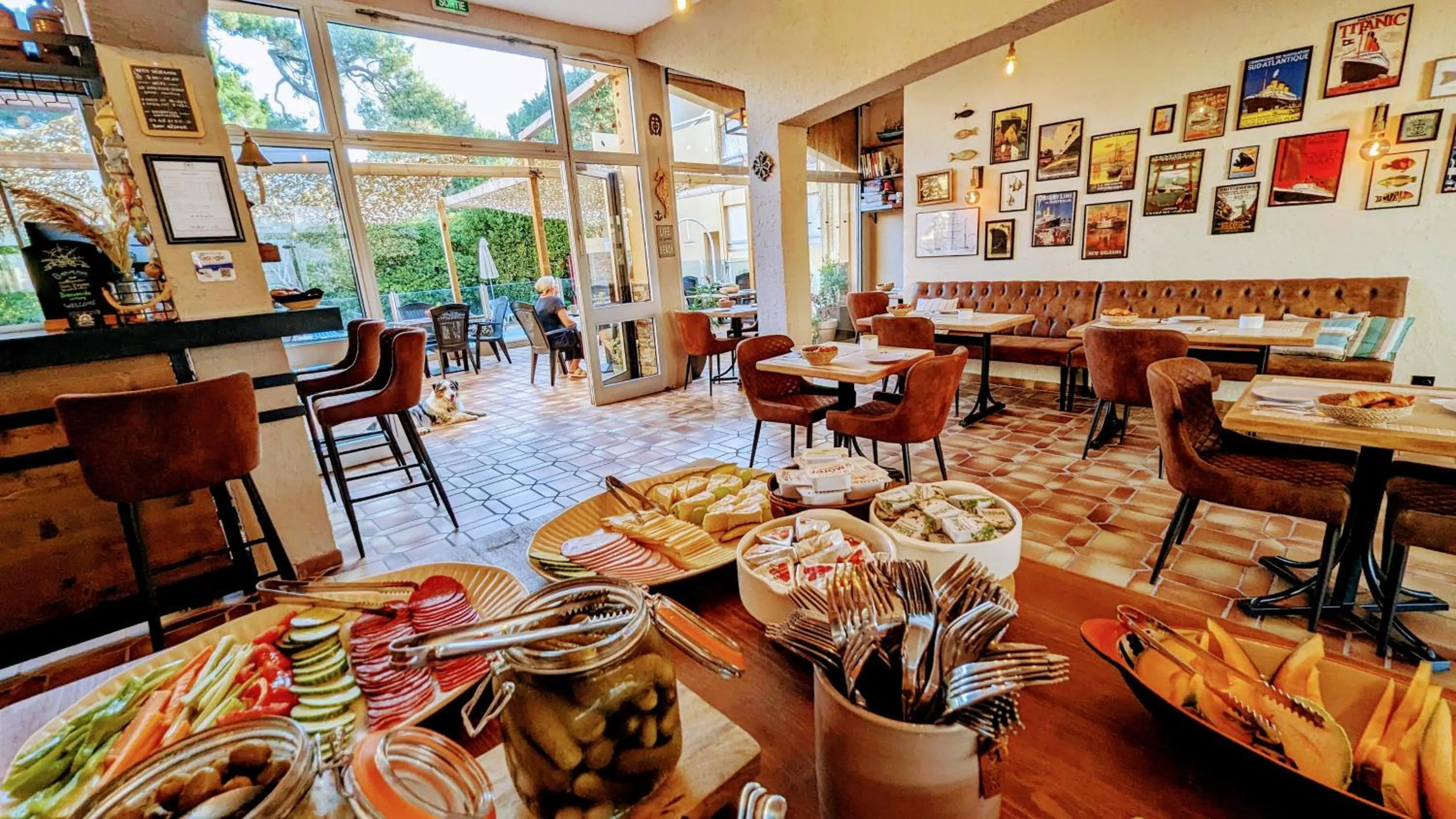 Property building in Hôtel Le Maritime