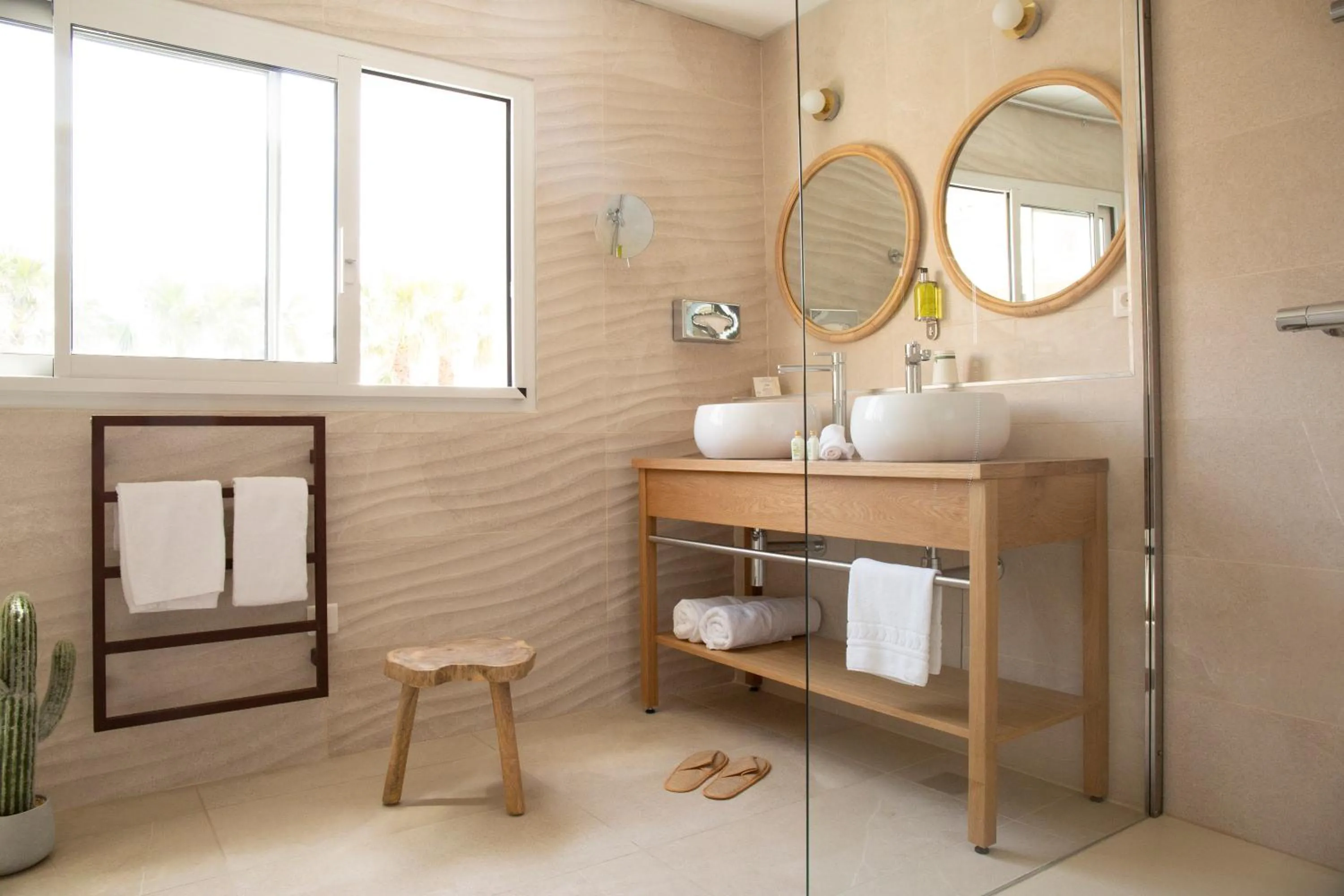 Bathroom in Les Bulles de Mer - Hotel & Spa sur la Plage