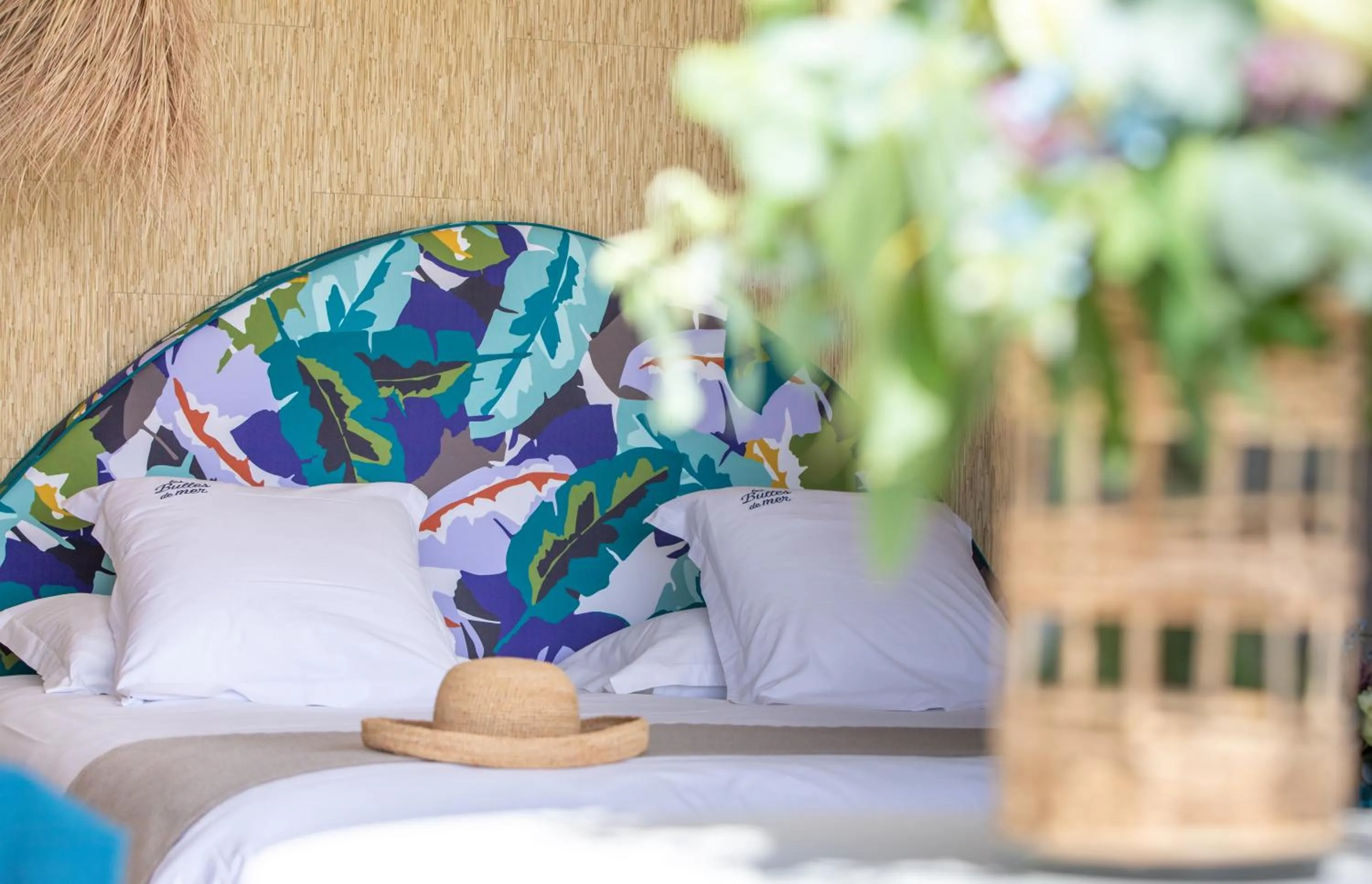 Bed in Les Bulles de Mer - Hotel & Spa sur la Plage