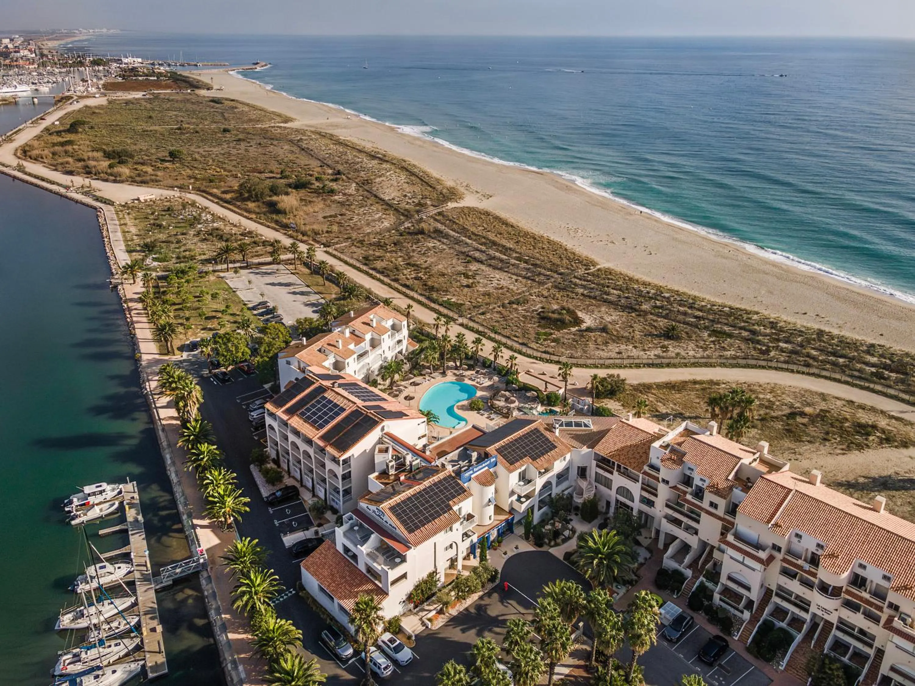 Property building in Les Bulles de Mer - Hotel & Spa sur la Plage