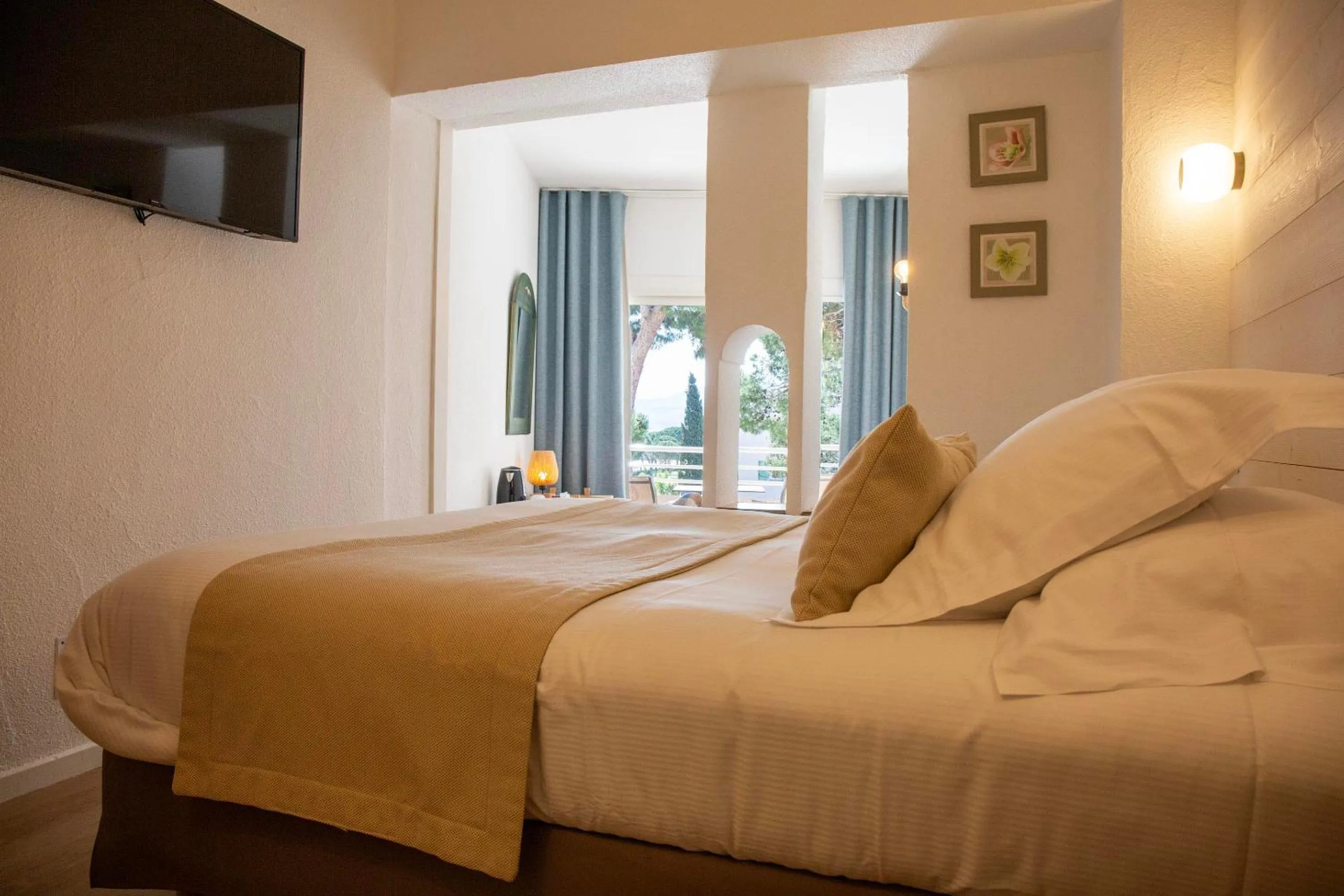 Bed in Grand Hôtel Du Lido