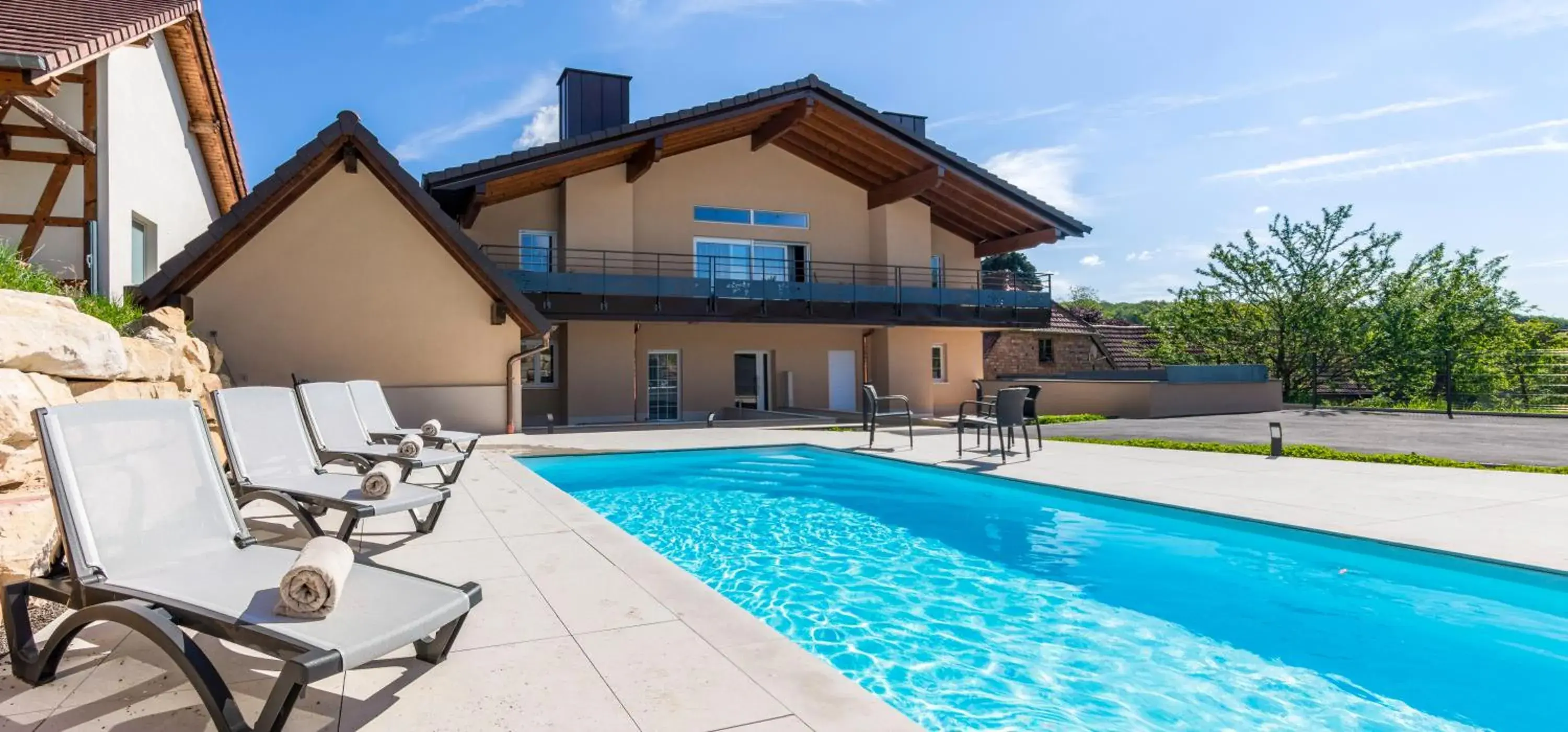 Junior Suite with Pool View in Logis Hotel Restaurant Keimberg Junior Suite with Pool View in Logis Hotel Restaurant Keimberg