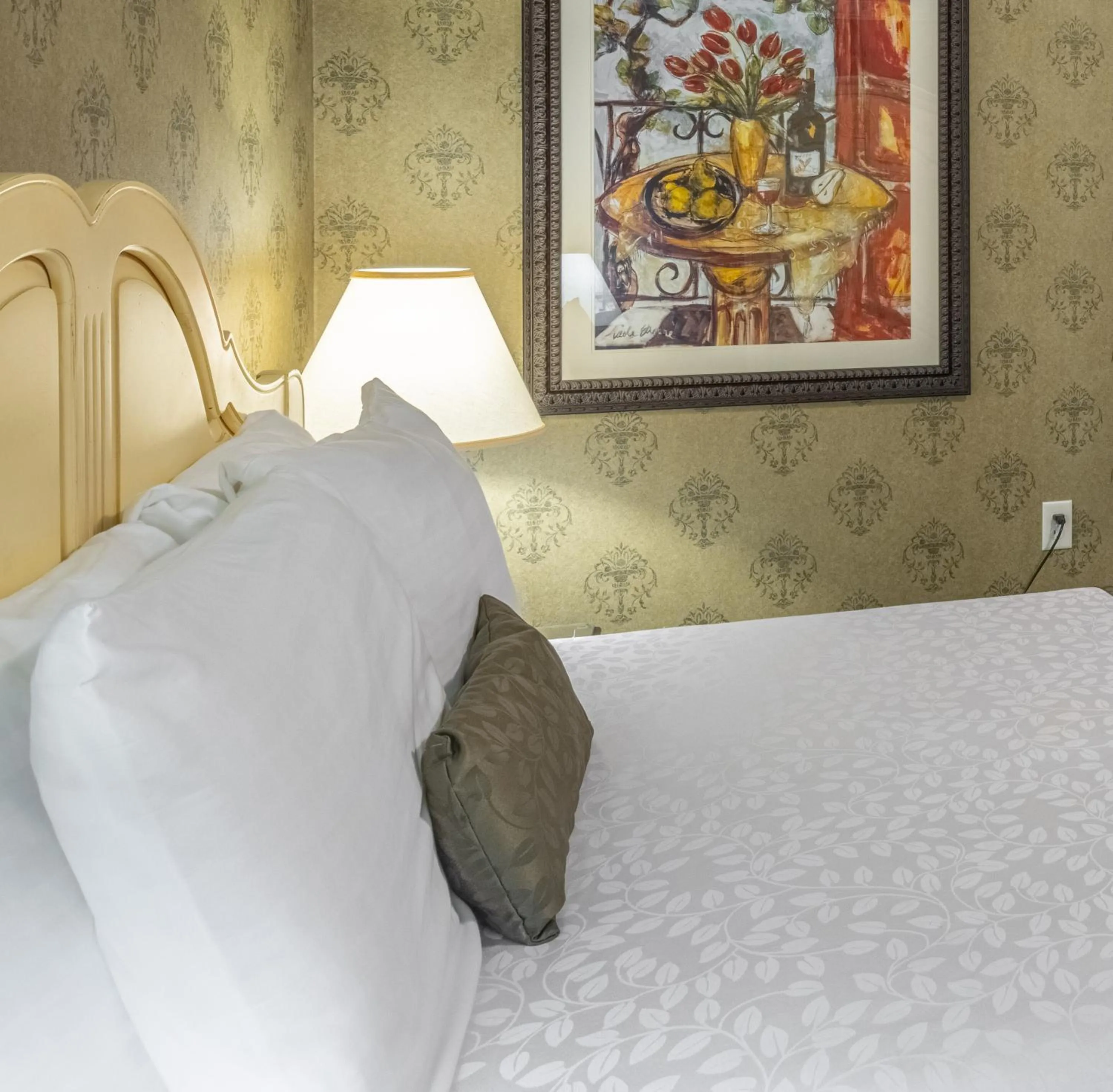 Bed in Canyons Boutique Hotel - A Canyons Collection Property