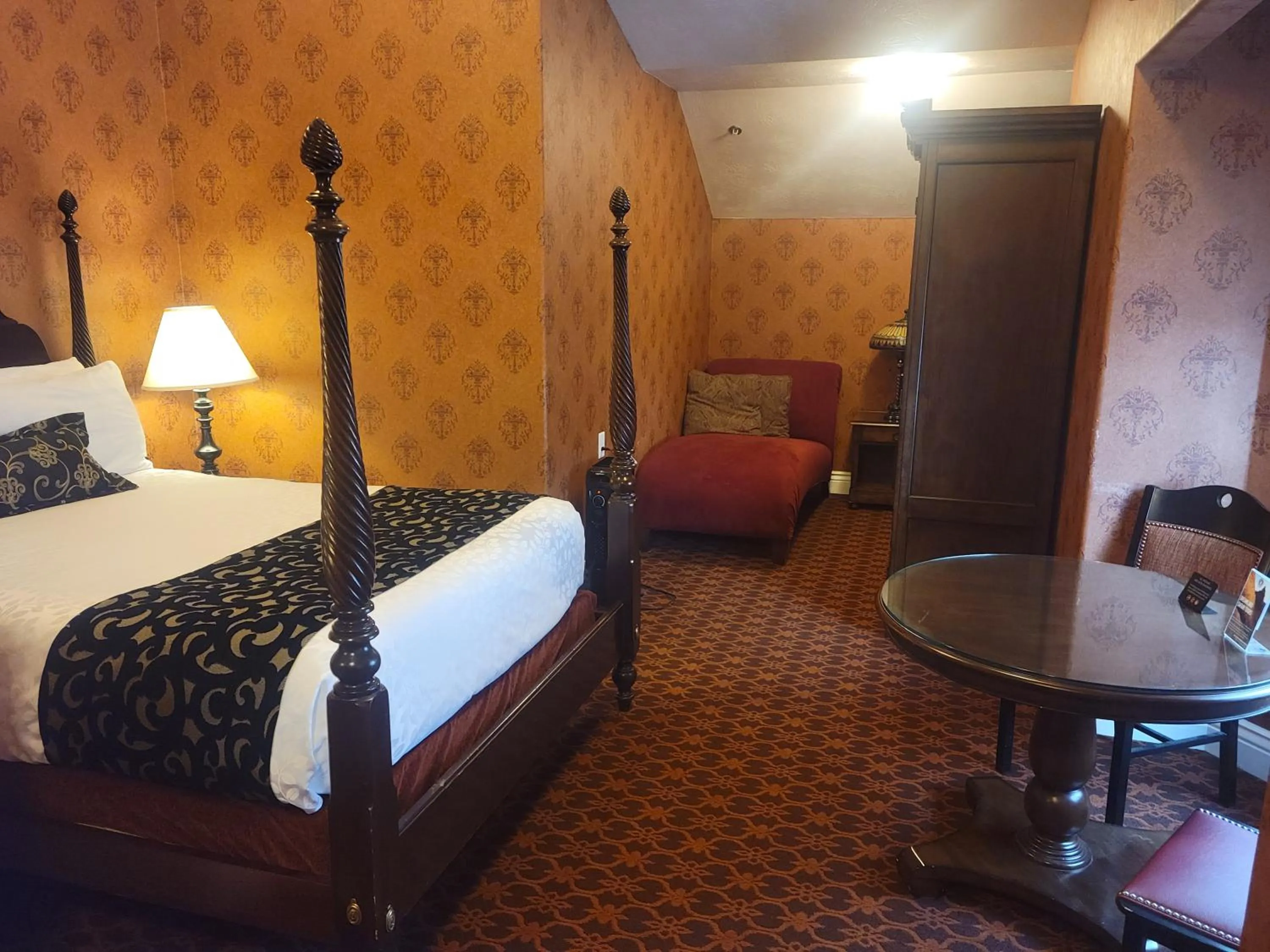 Bed in Canyons Boutique Hotel - A Canyons Collection Property