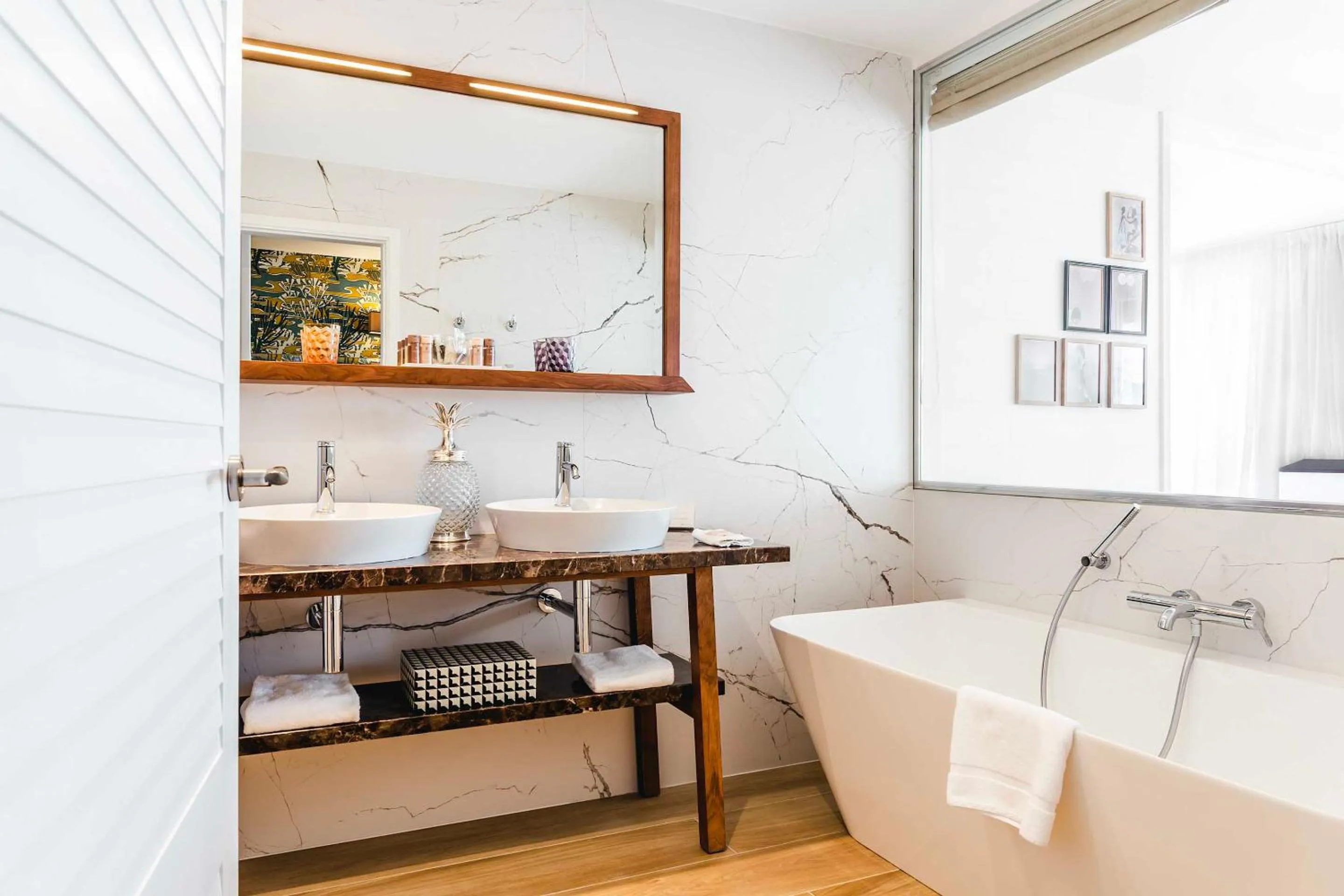 Bathroom in Relais et Châteaux Thalasso & Spa Ile de la Lagune