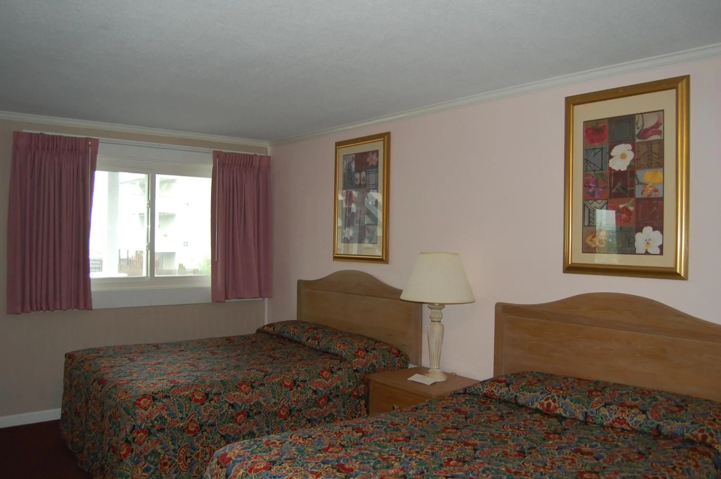 Double Room with Two Double Beds - Non-Smoking in Sea Breeze Ocean City Double Room with Two Double Beds - Non-Smoking in Sea Breeze Ocean City