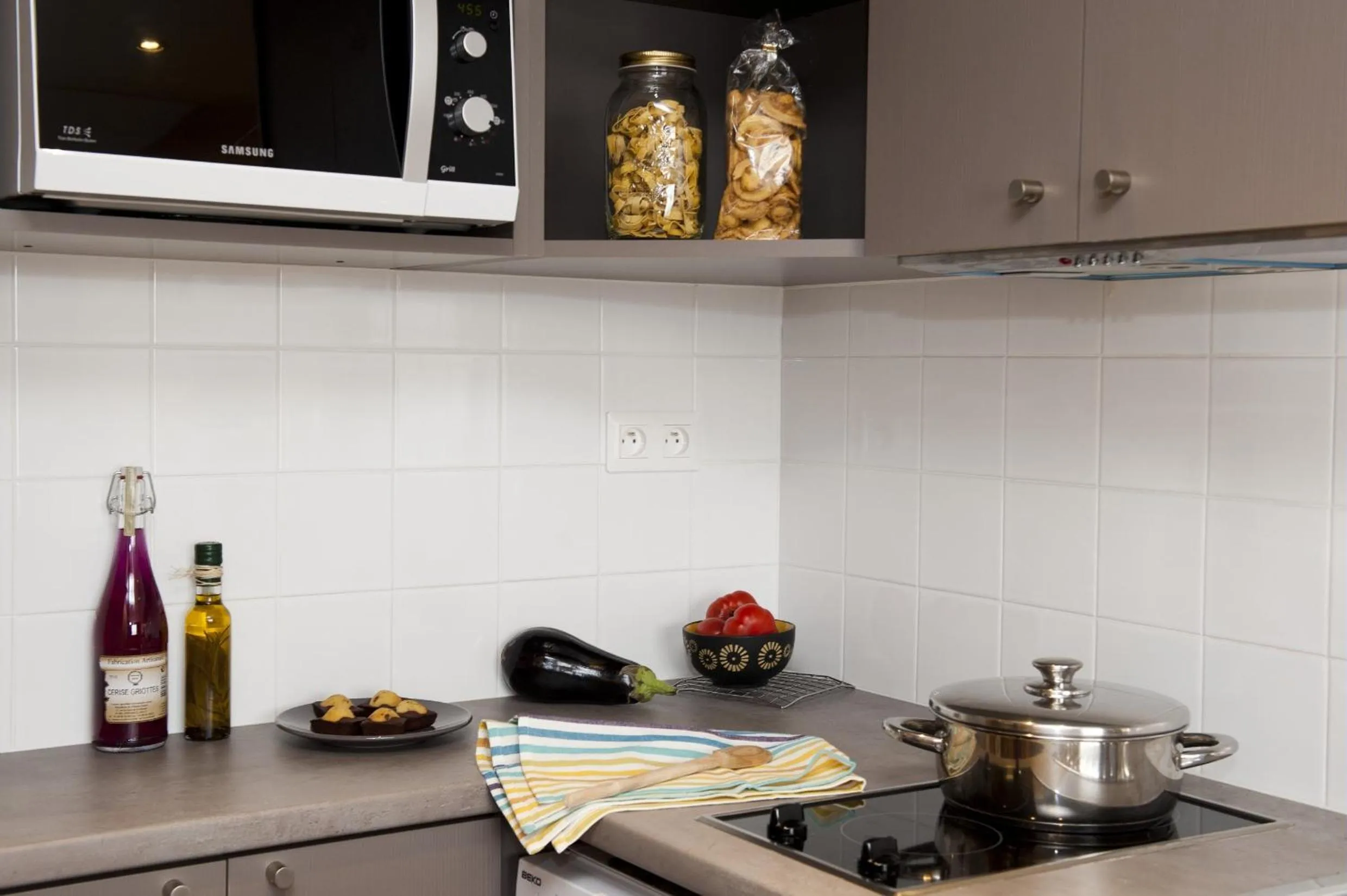 Kitchen or kitchenette in Aparthotel Adagio Paris XV