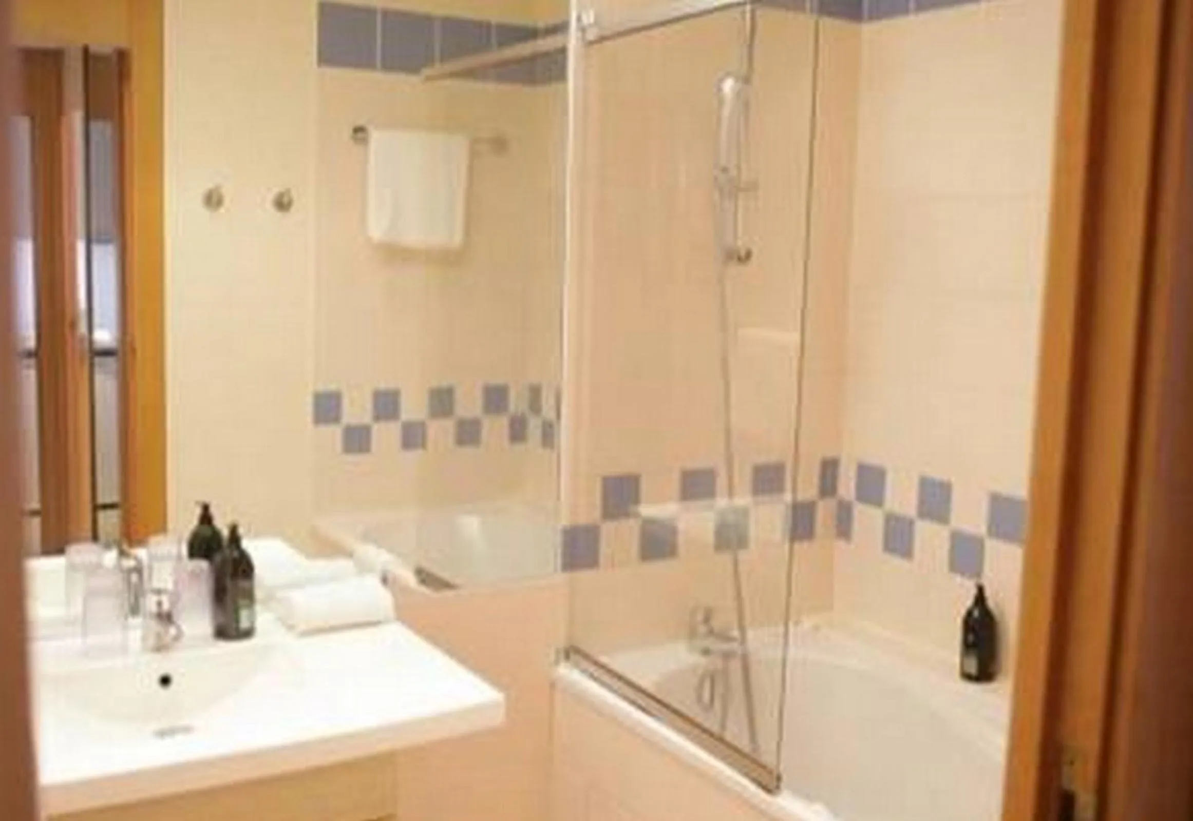 Bathroom in Aparthotel Adagio Paris XV