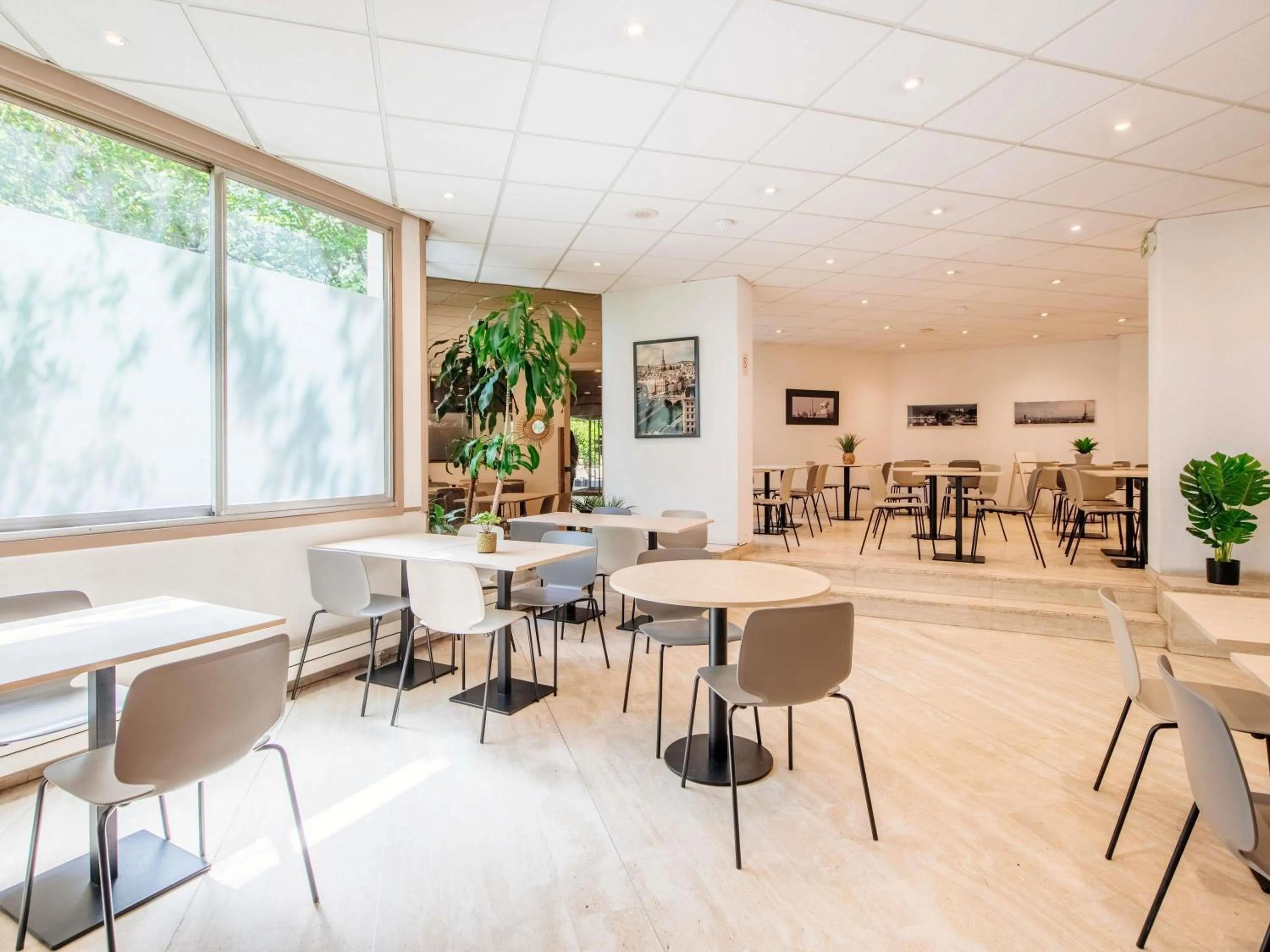 Breakfast in Aparthotel Adagio Paris XV