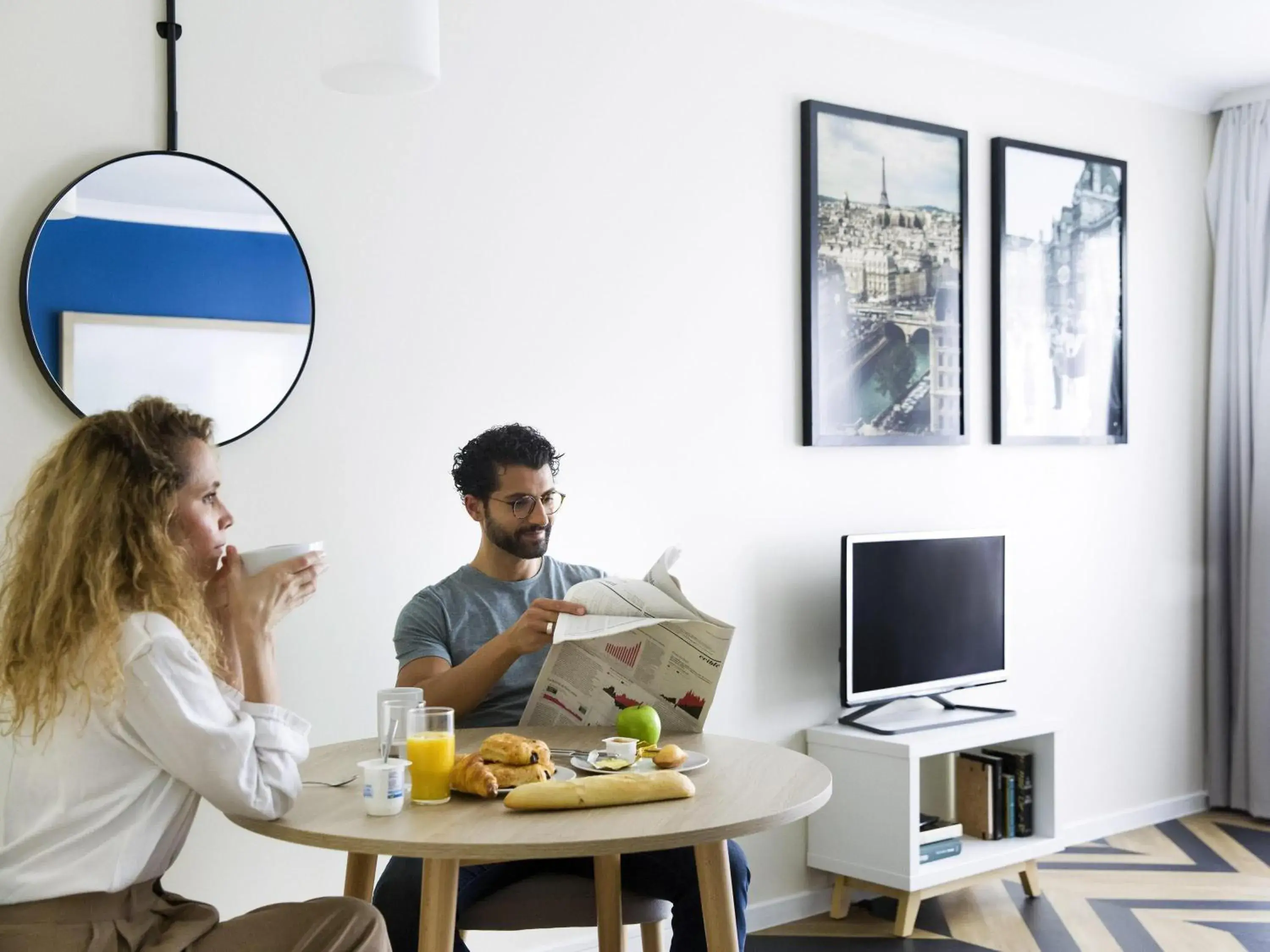Bedroom in Aparthotel Adagio Porte de Versailles Bedroom in Aparthotel Adagio Porte de Versailles