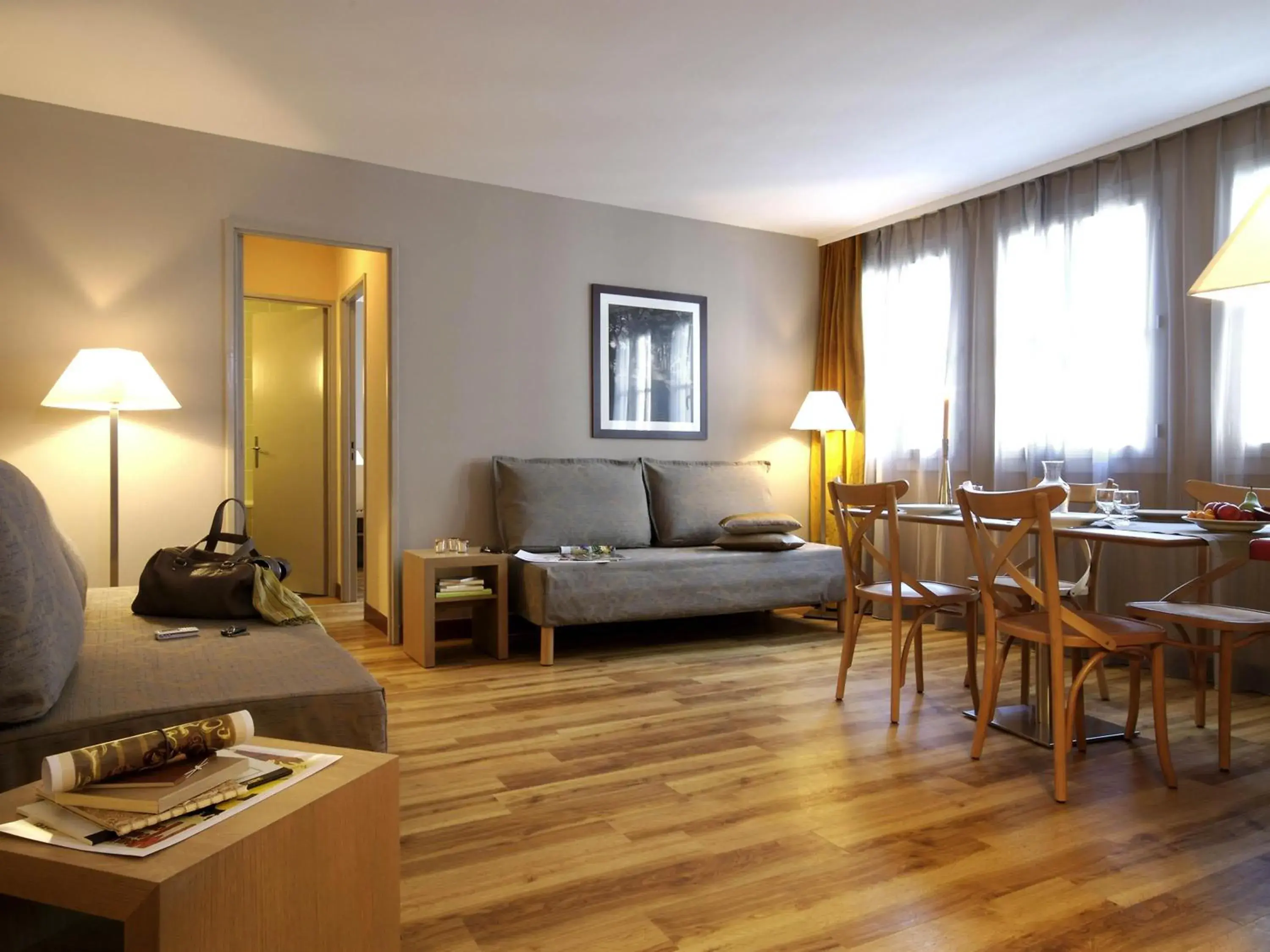 Bedroom in Aparthotel Adagio Paris Montmartre Bedroom in Aparthotel Adagio Paris Montmartre