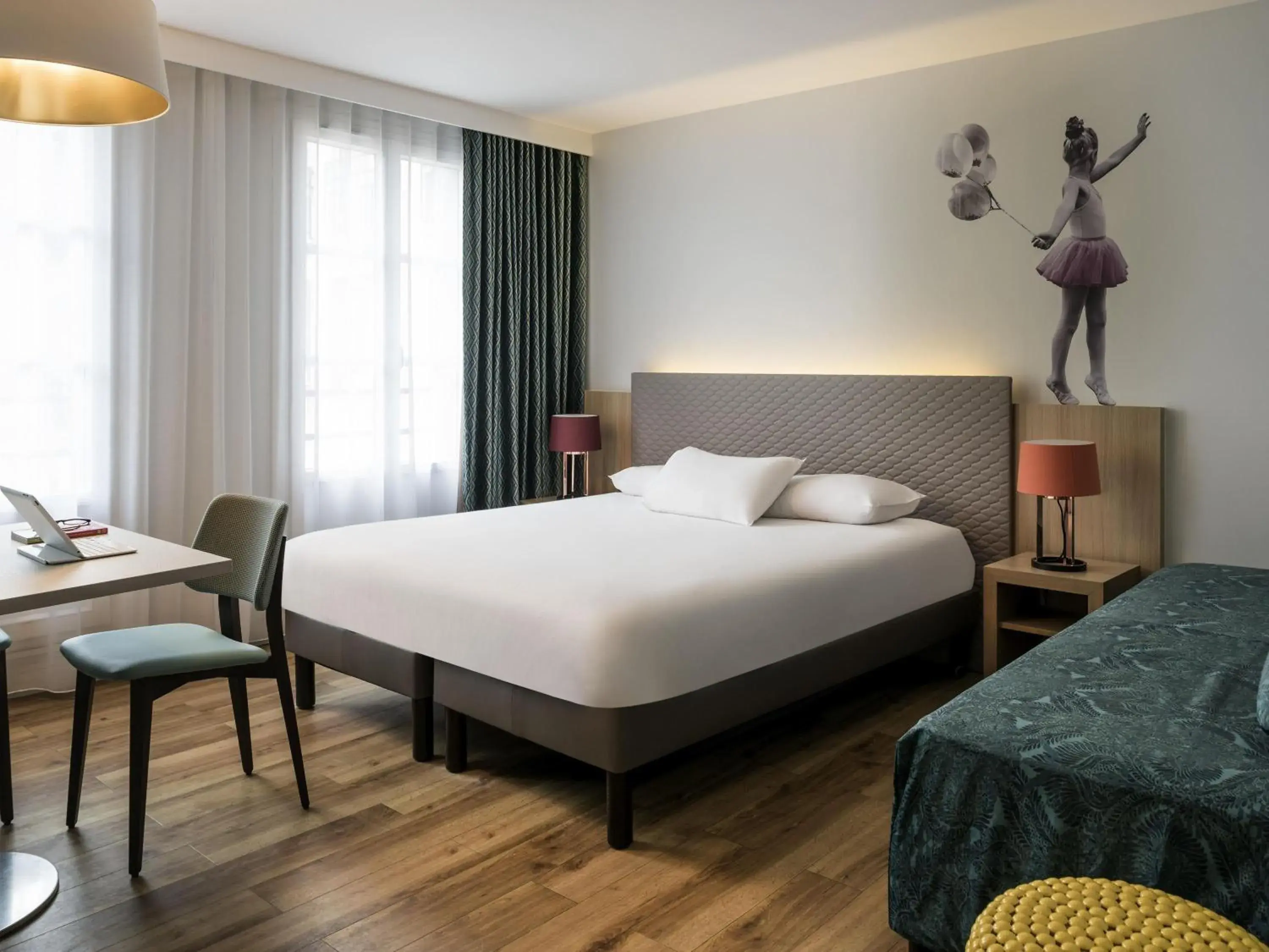 Bedroom, Bed in Aparthotel Adagio Paris Montmartre Bedroom, Bed in Aparthotel Adagio Paris Montmartre