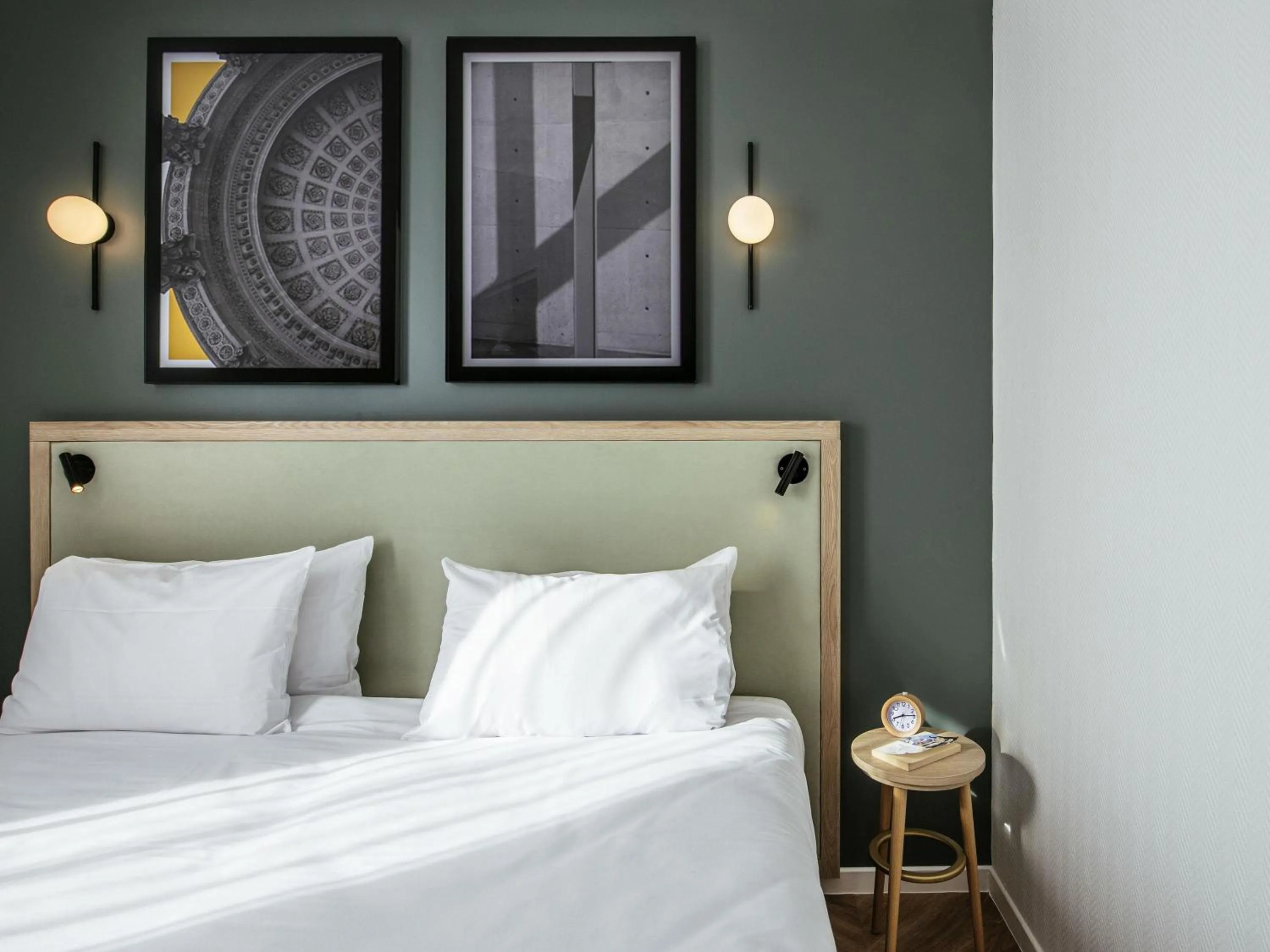 Bedroom, Bed in Aparthotel Adagio Paris Buttes Chaumont